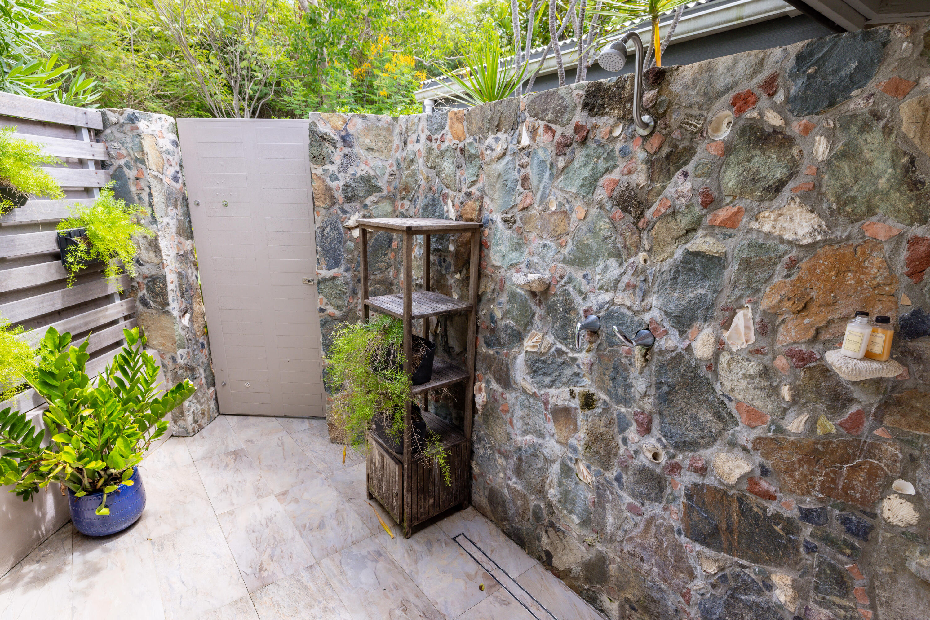 15A-2-8 Rendezvous & Ditleff, St John