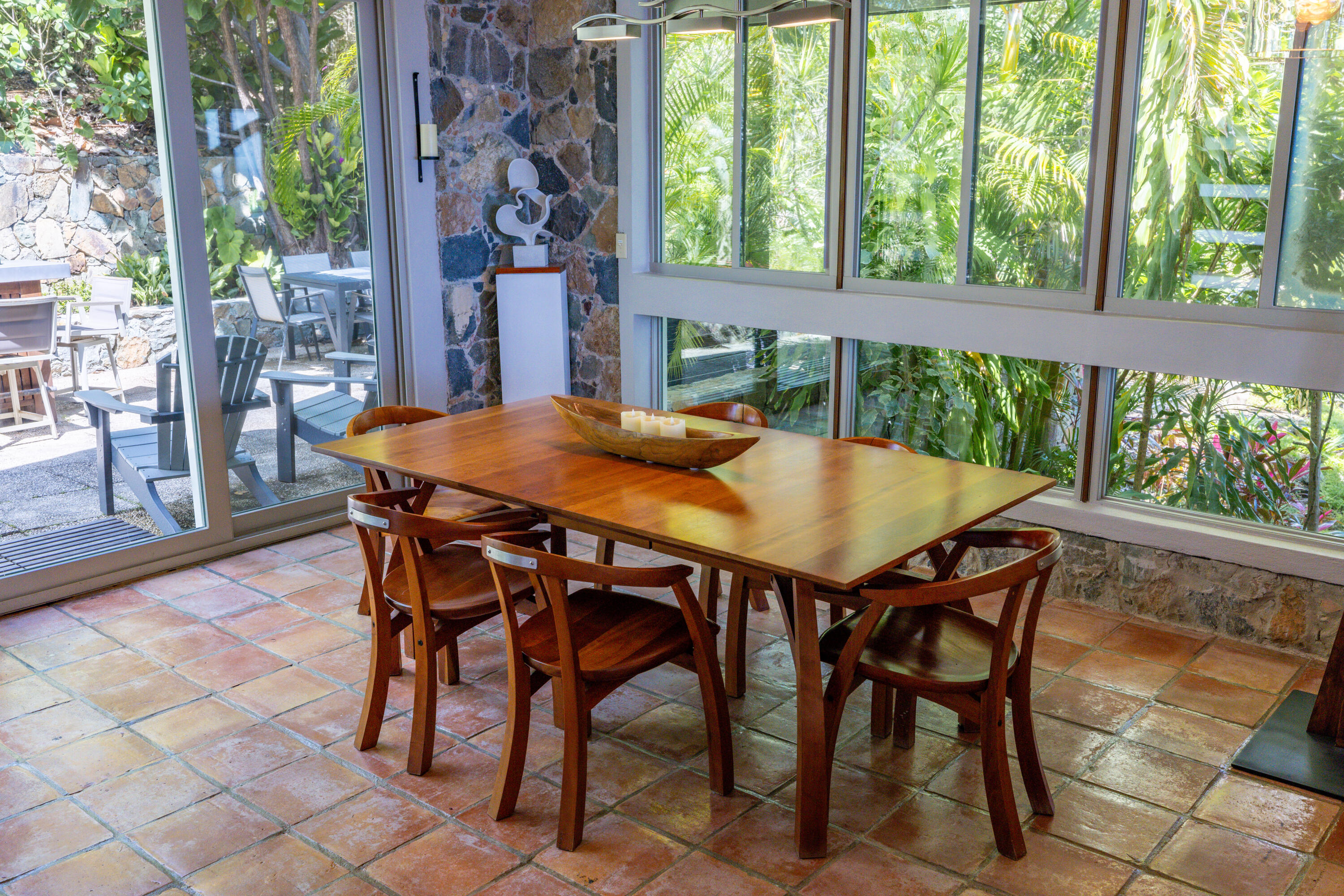 15A-2-8 Rendezvous & Ditleff, St John