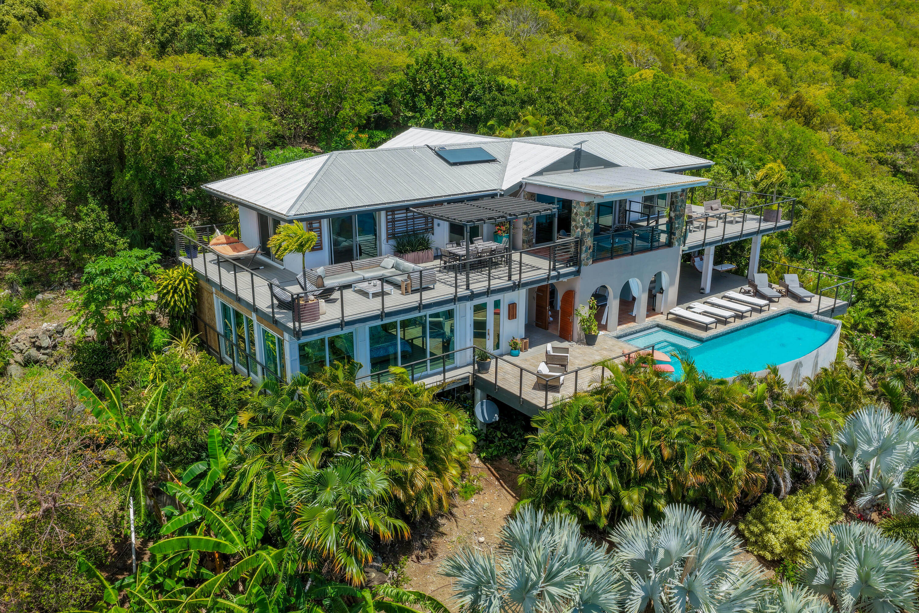 15A-2-8 Rendezvous & Ditleff, St John