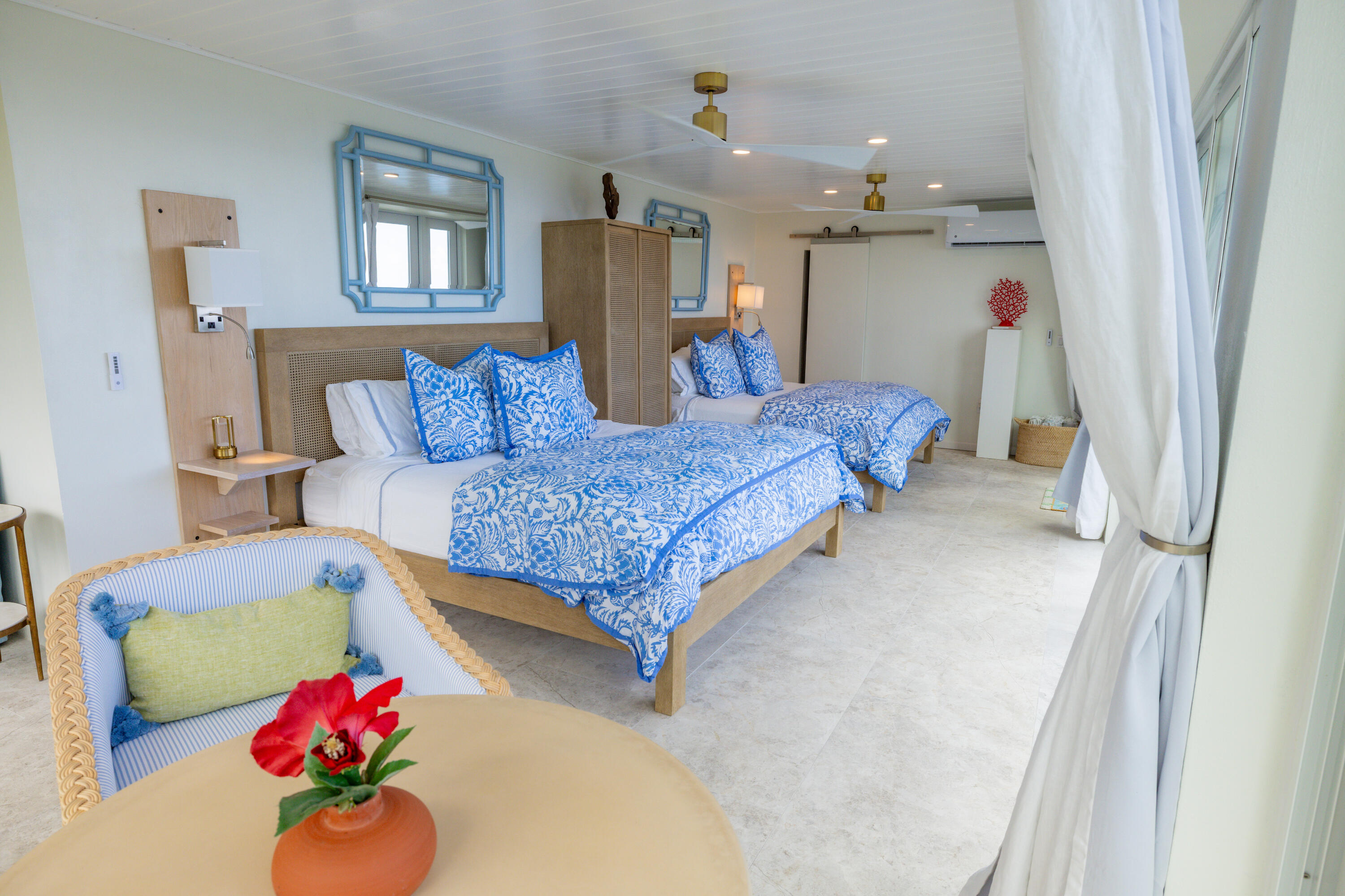 15A-2-8 Rendezvous & Ditleff, St John