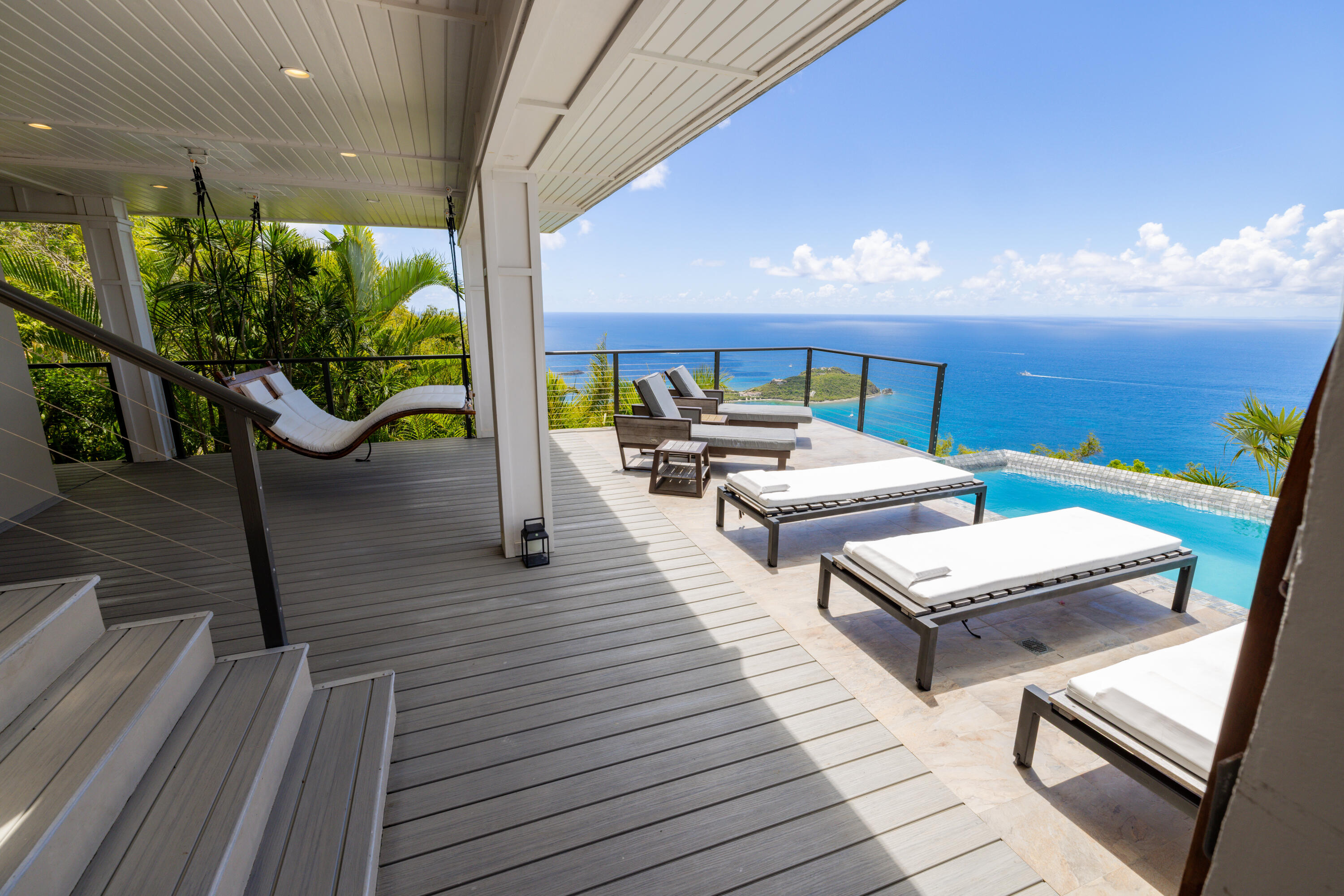 15A-2-8 Rendezvous & Ditleff, St John