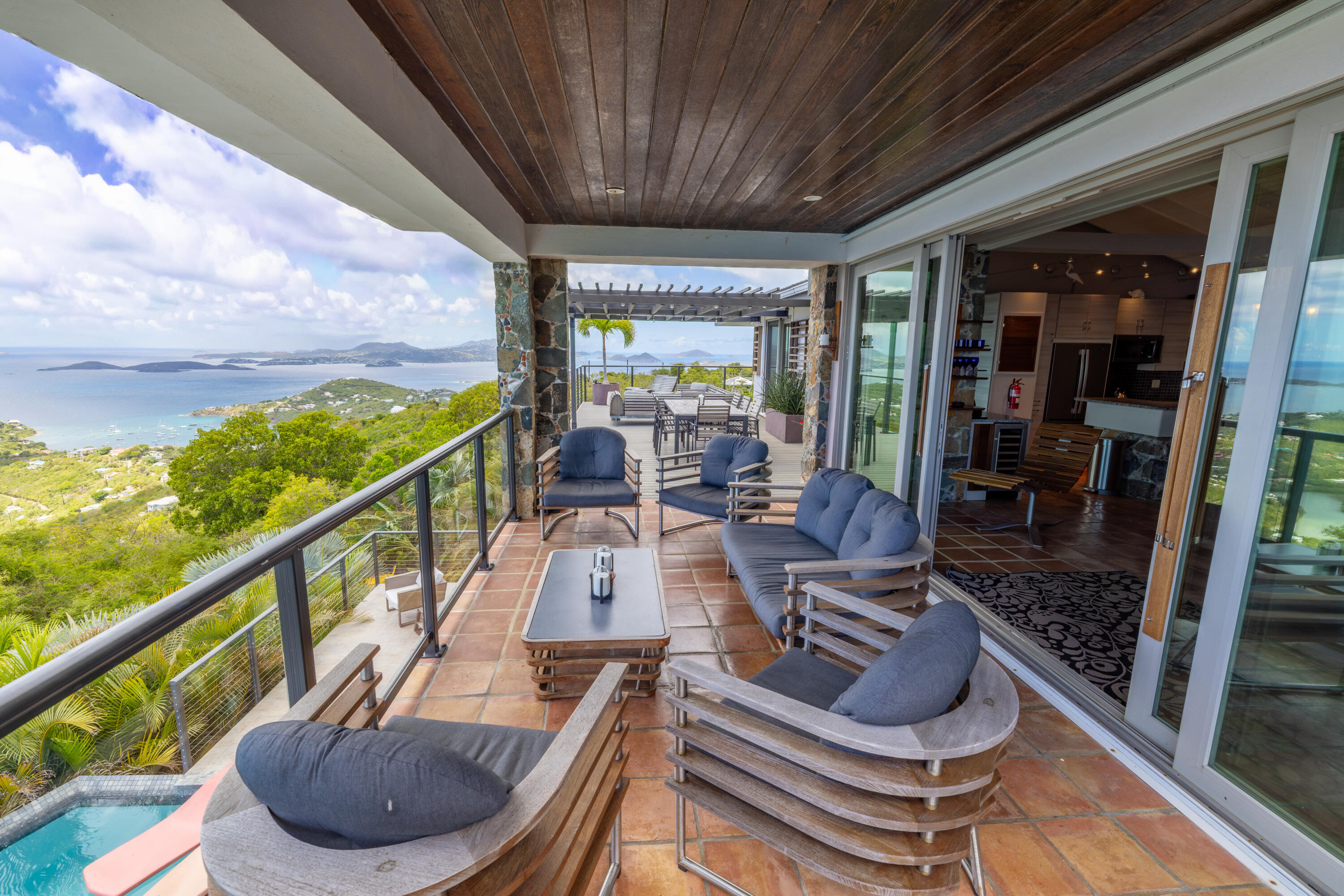 15A-2-8 Rendezvous & Ditleff, St John