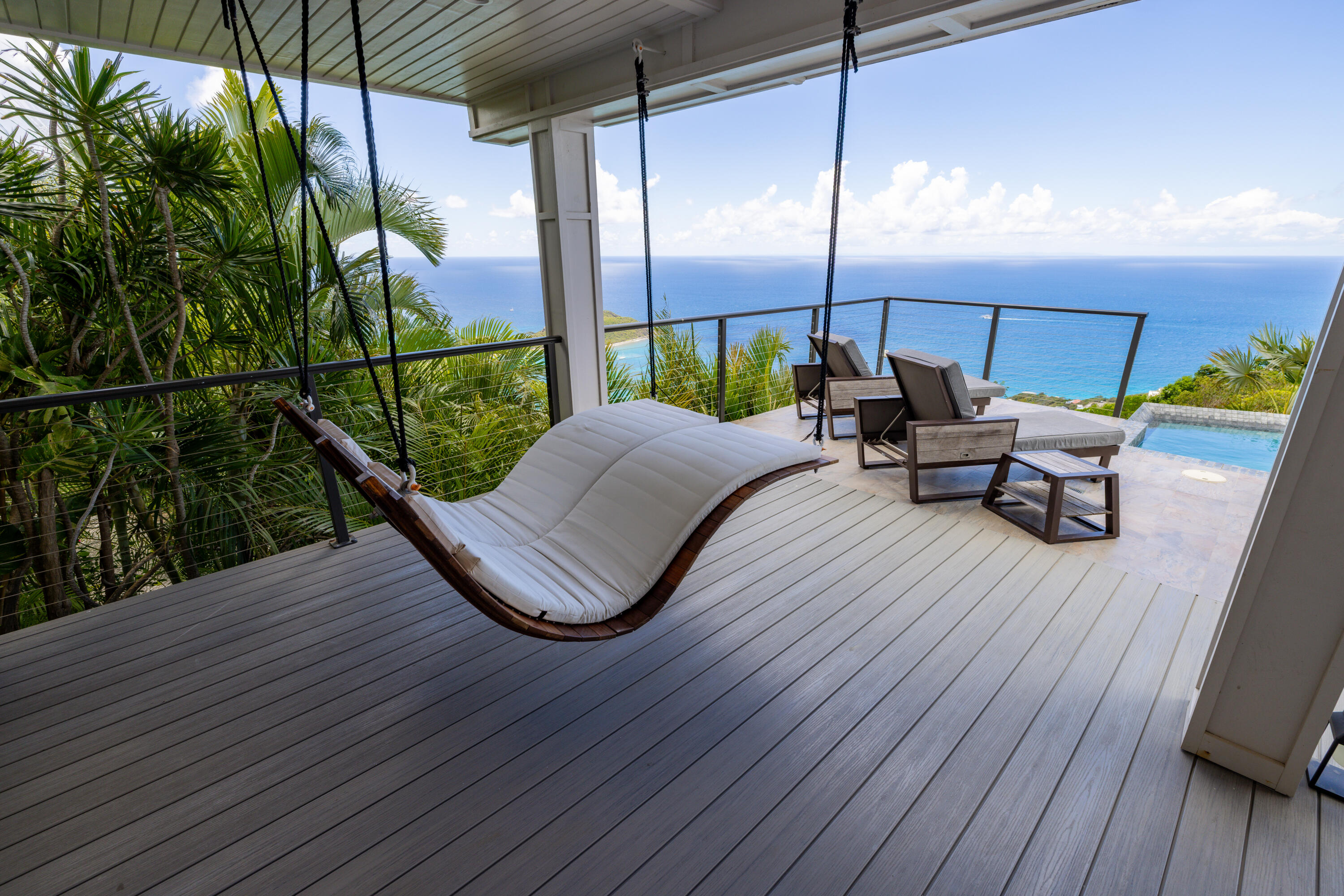 15A-2-8 Rendezvous & Ditleff, St John