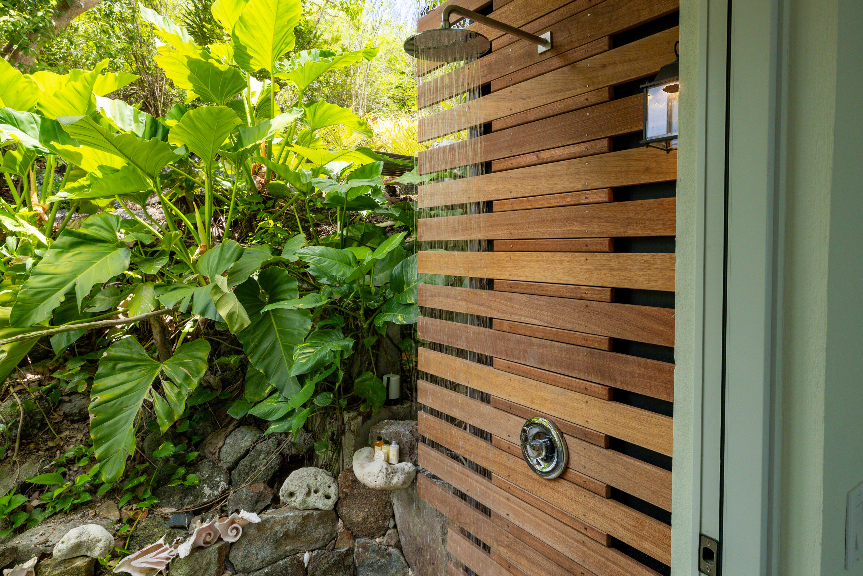 15A-2-8 Rendezvous & Ditleff, St John