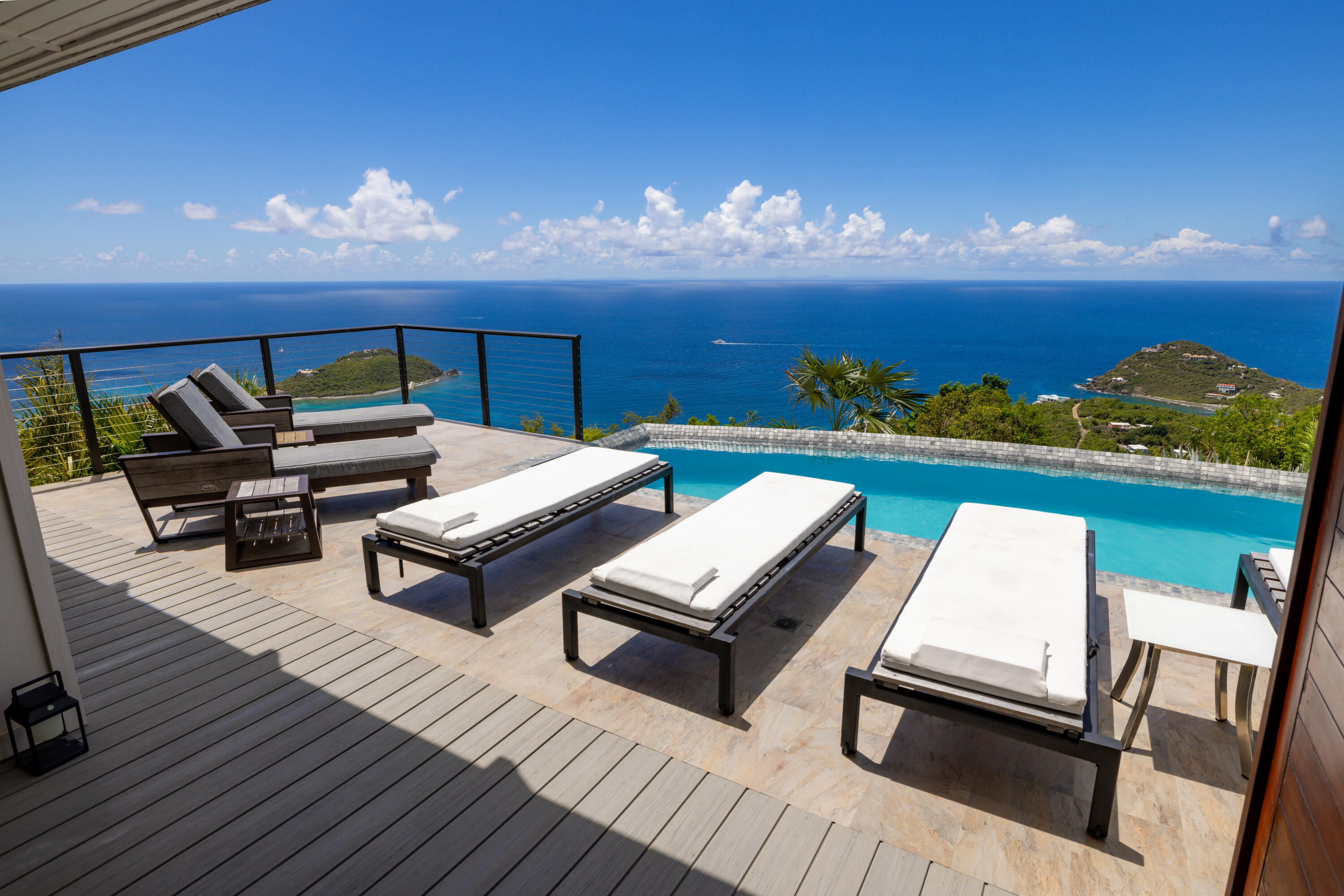 15A-2-8 Rendezvous & Ditleff, St John