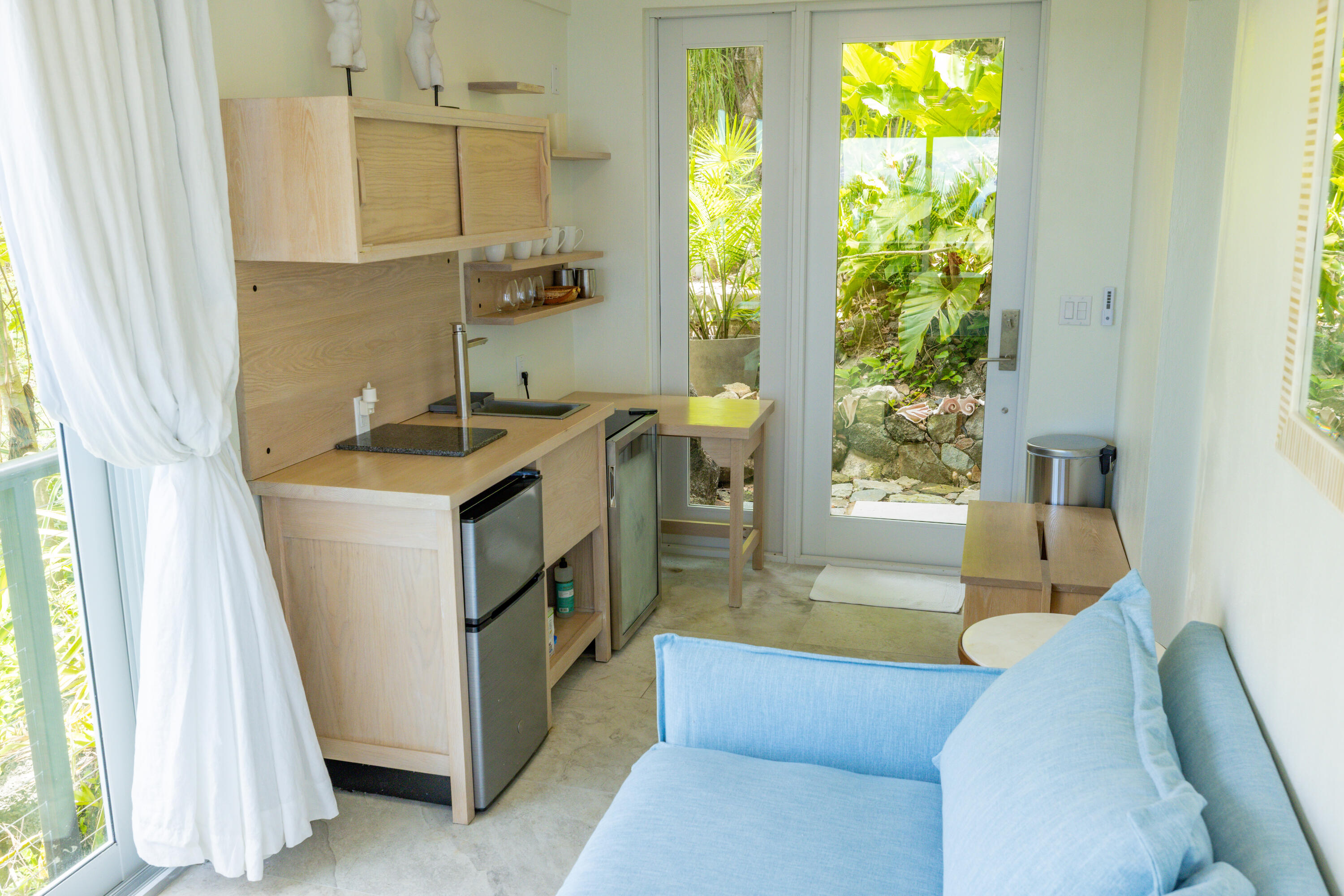 15A-2-8 Rendezvous & Ditleff, St John