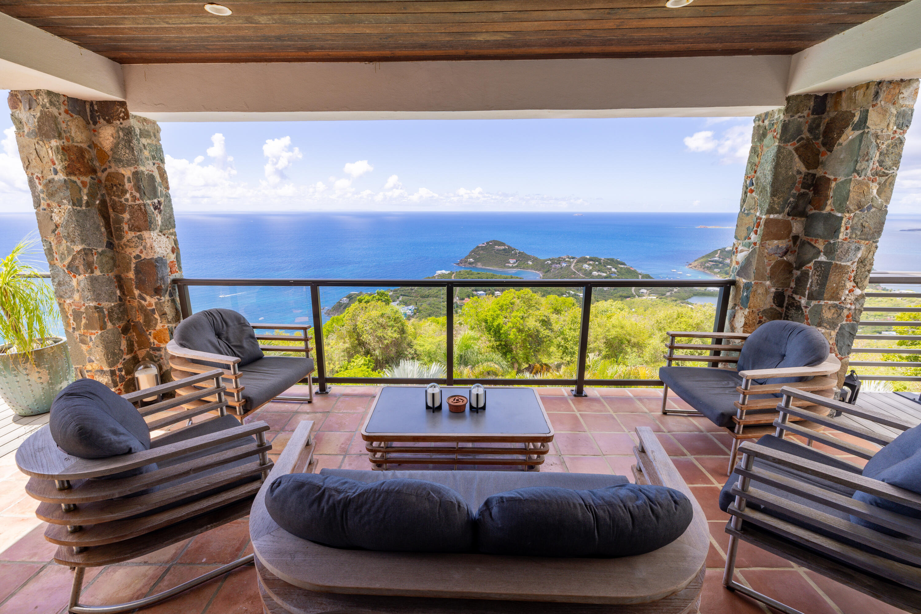 15A-2-8 Rendezvous & Ditleff, St John