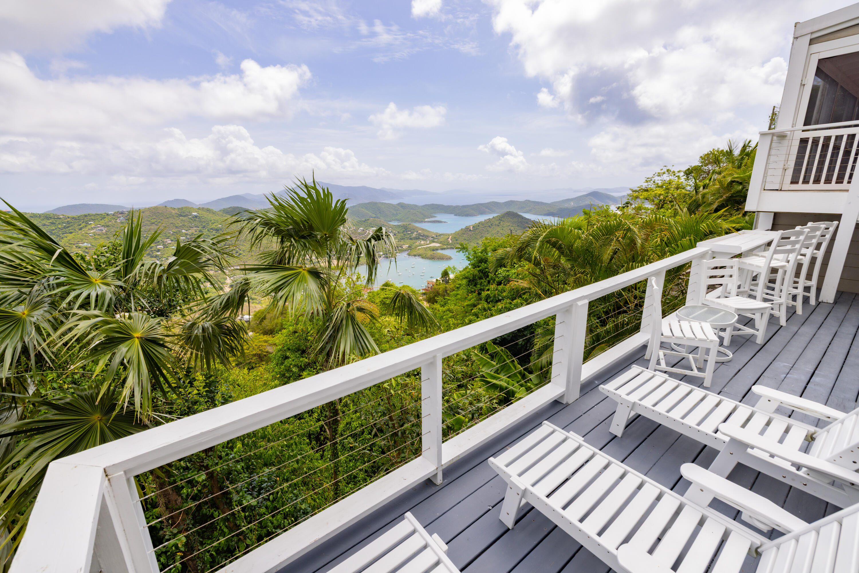 10-32AB-7 Carolina, St John