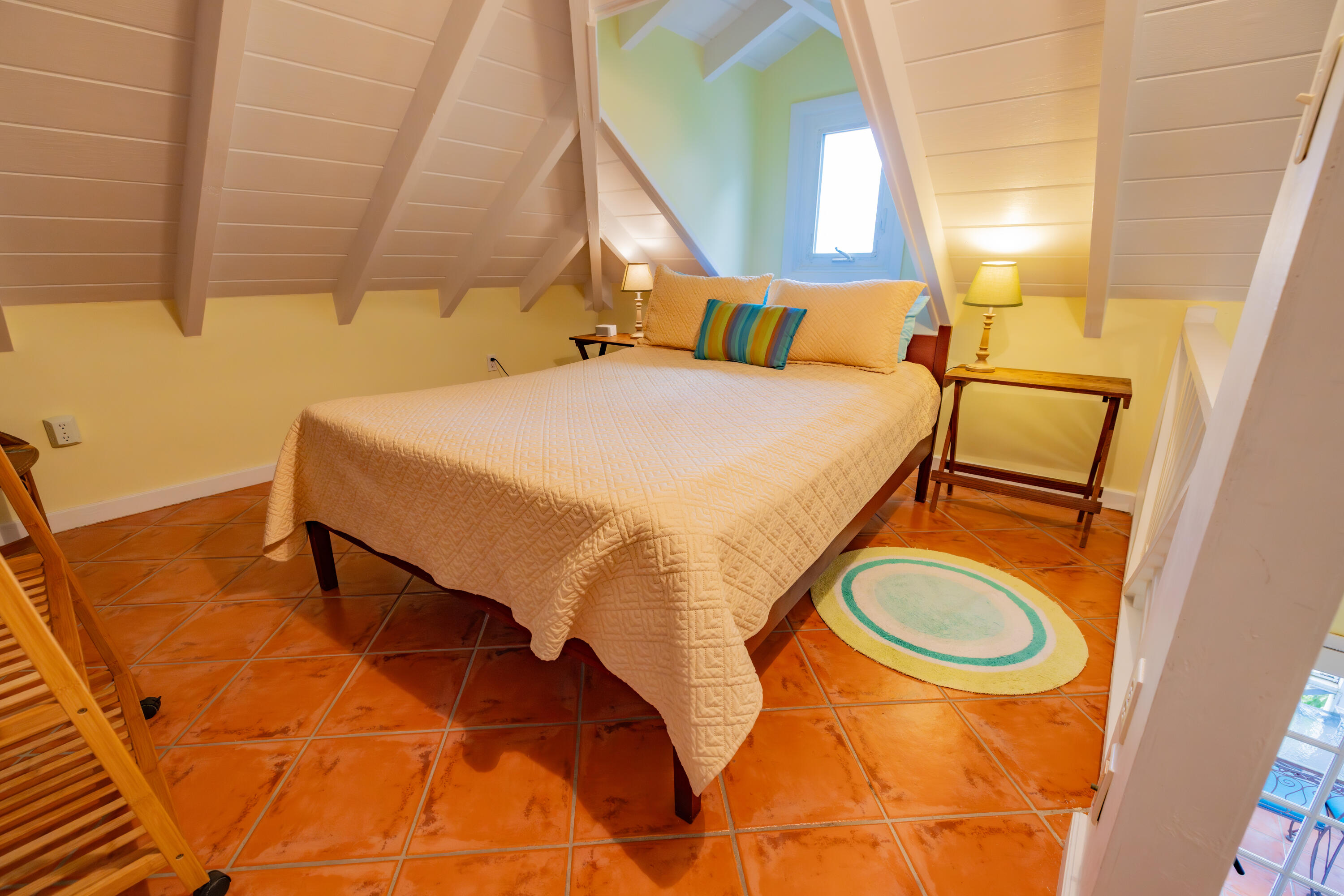 10-32AB-7 Carolina, St John