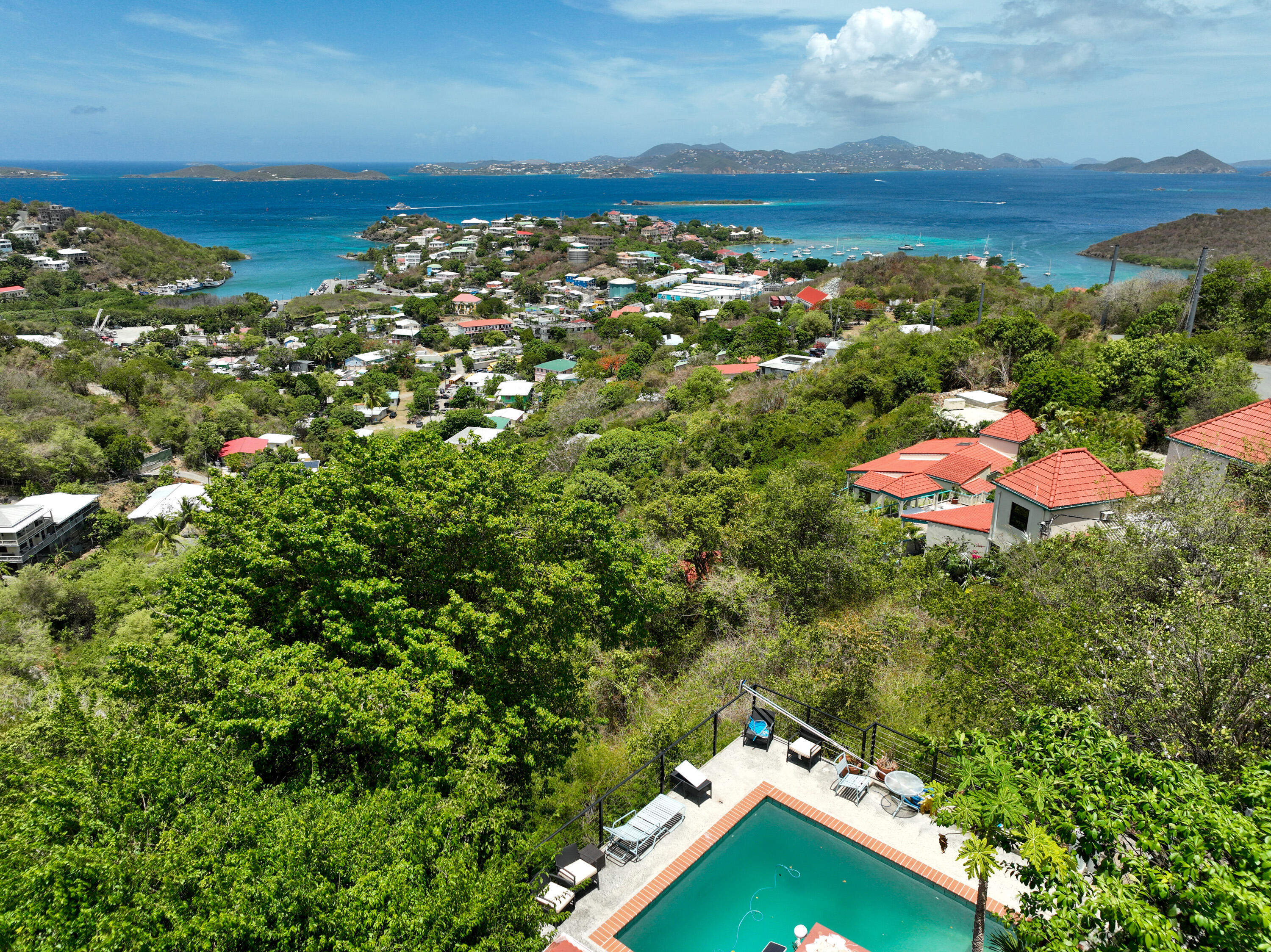 15 & 16E-4 Enighed, St John