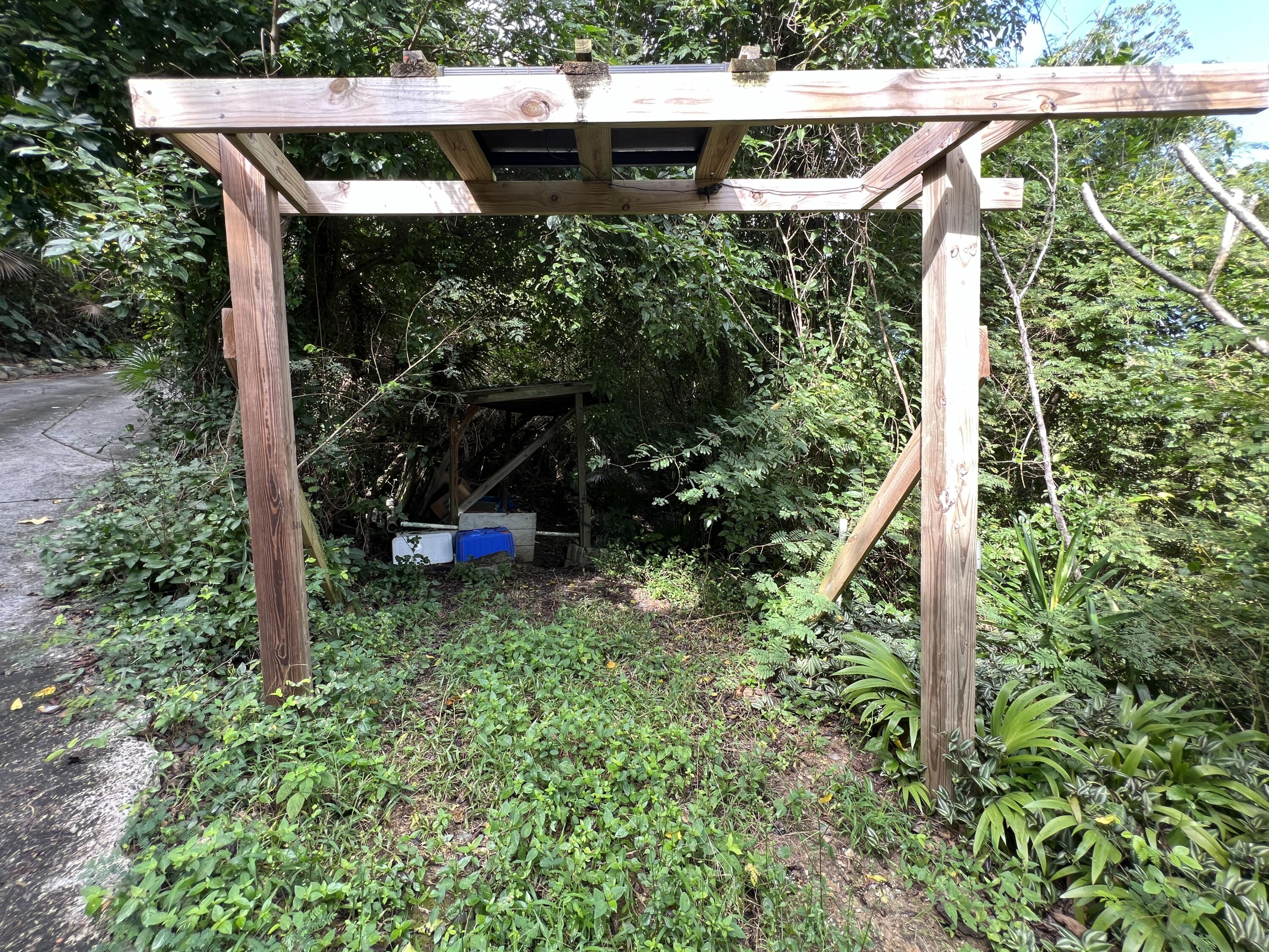 10-30C REM Carolina, St John