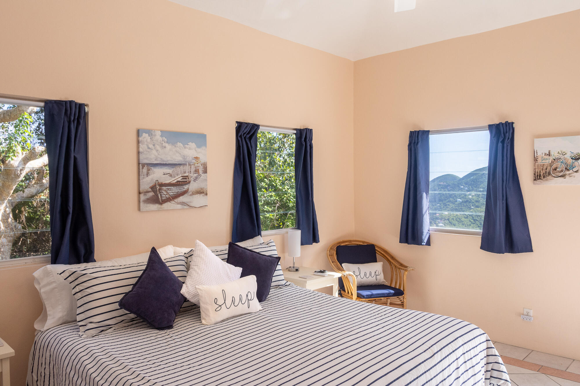 7H-8, 7H-7 Carolina, St John