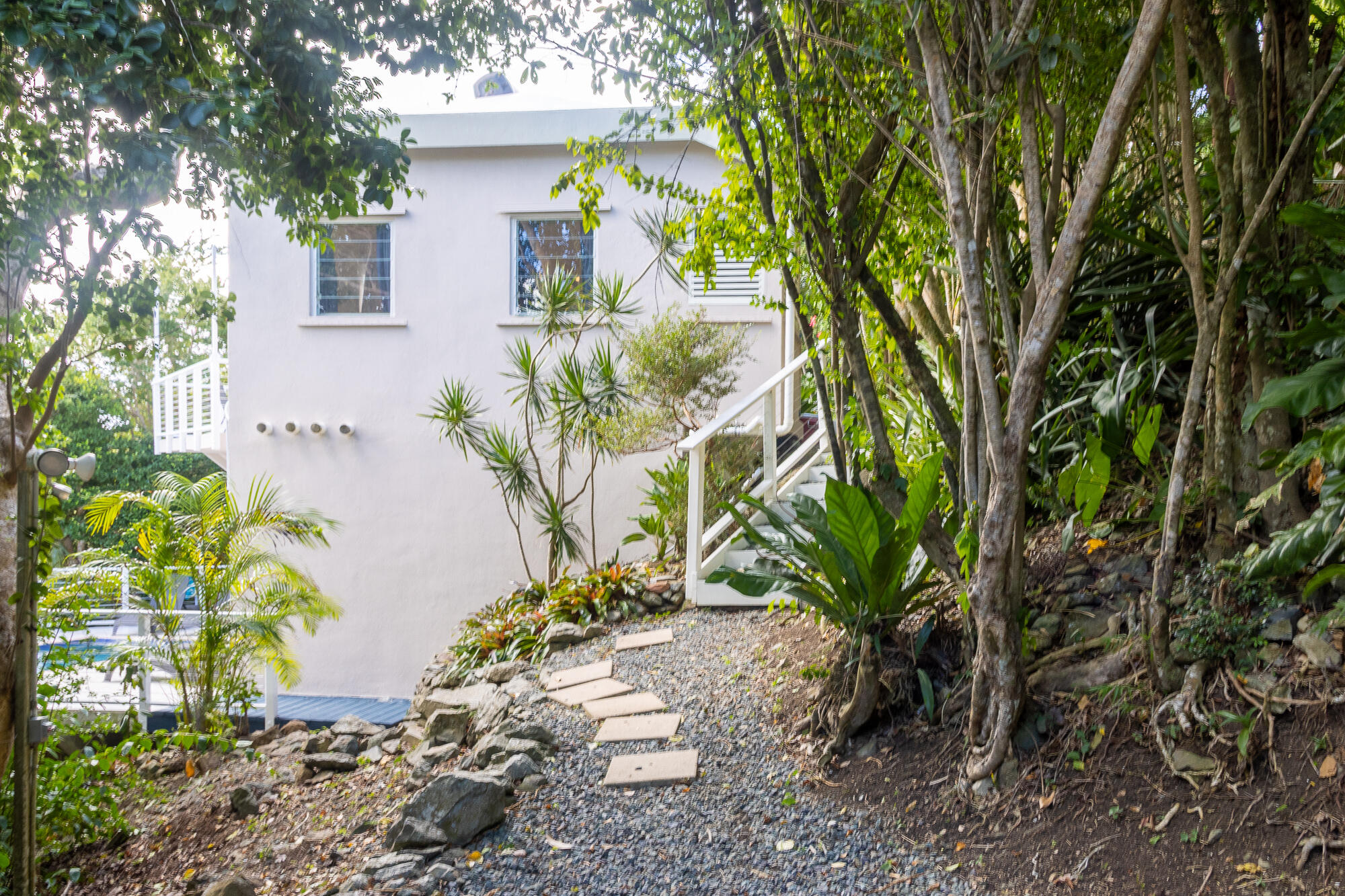 7H-8, 7H-7 Carolina, St John