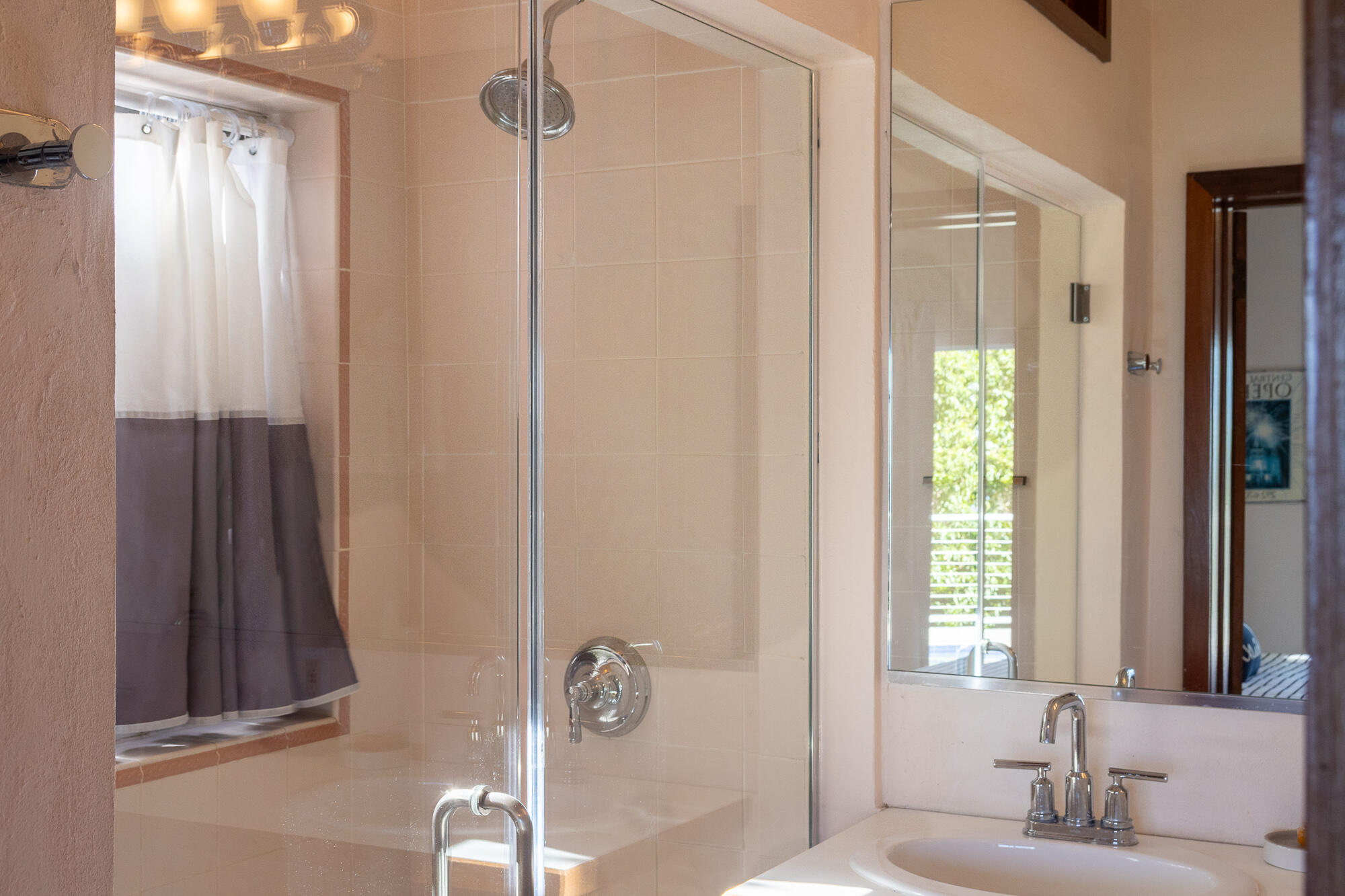 7H-8, 7H-7 Carolina, St John