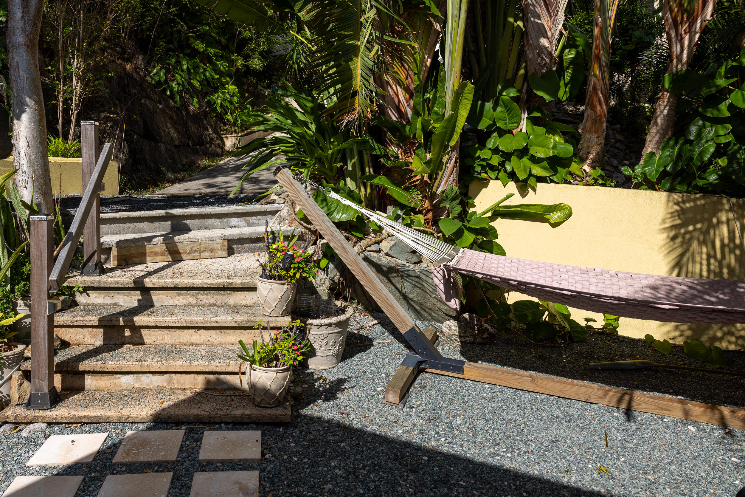 10-27-4B Carolina, St John