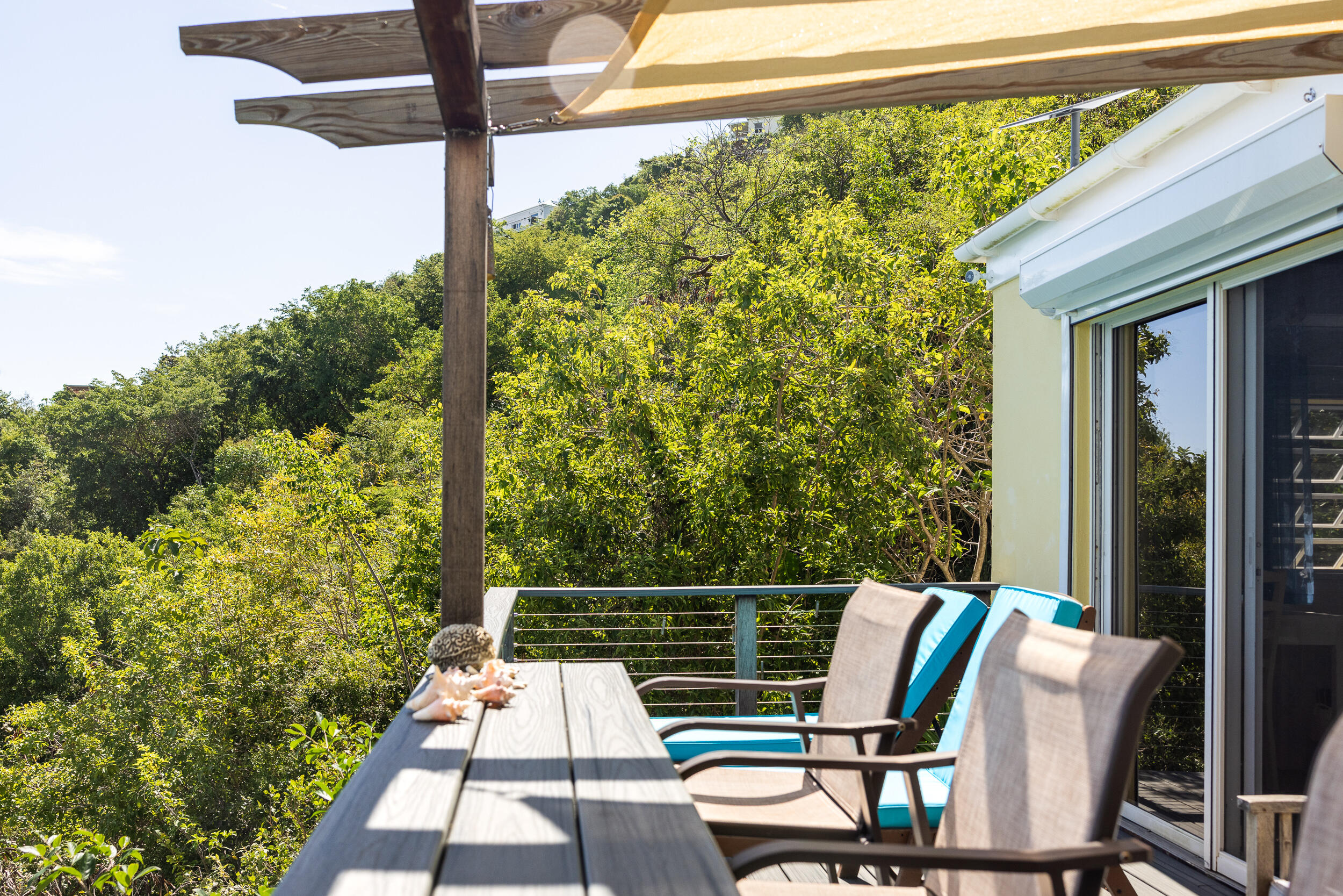 10-27-4B Carolina, St John