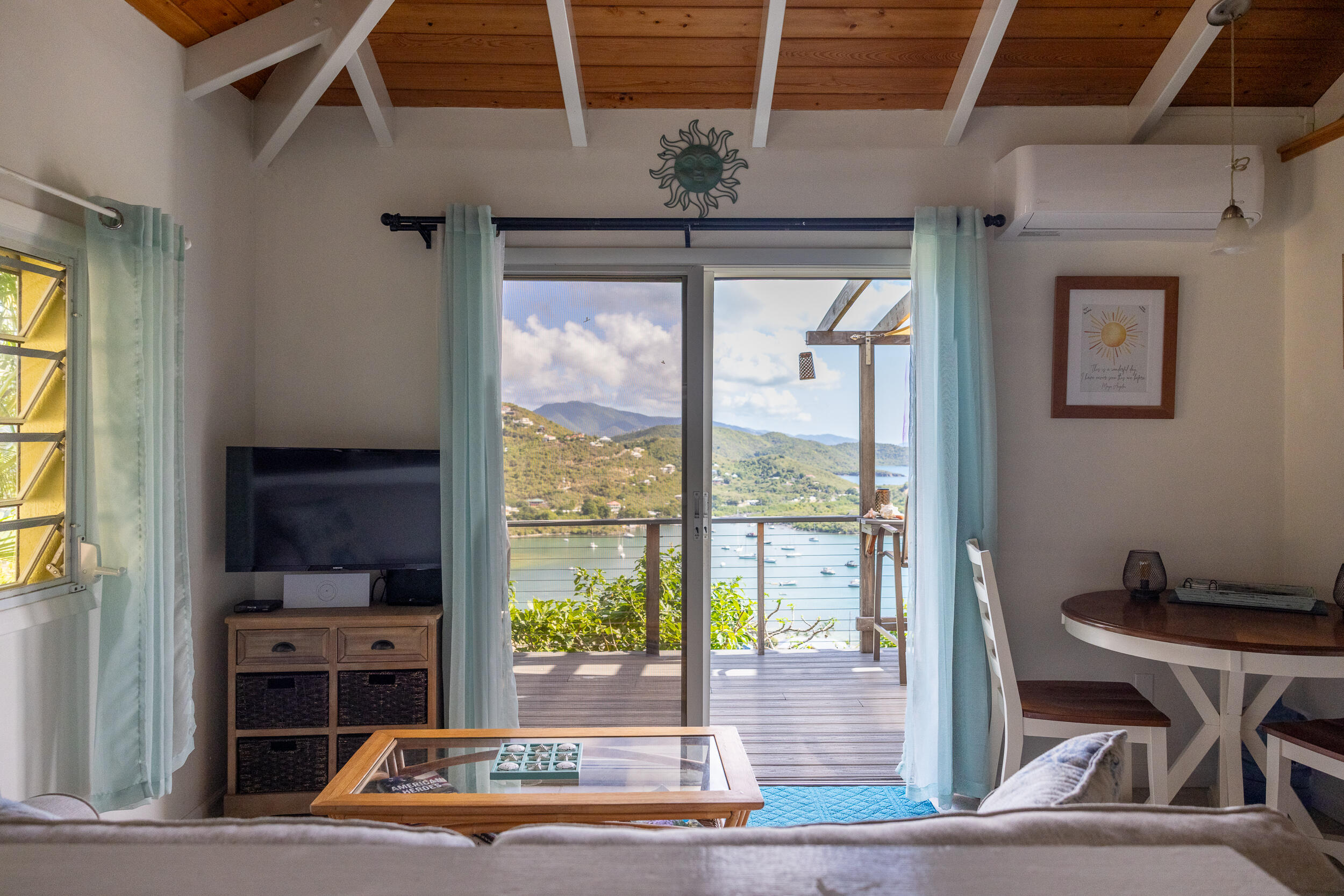 10-27-4B Carolina, St John