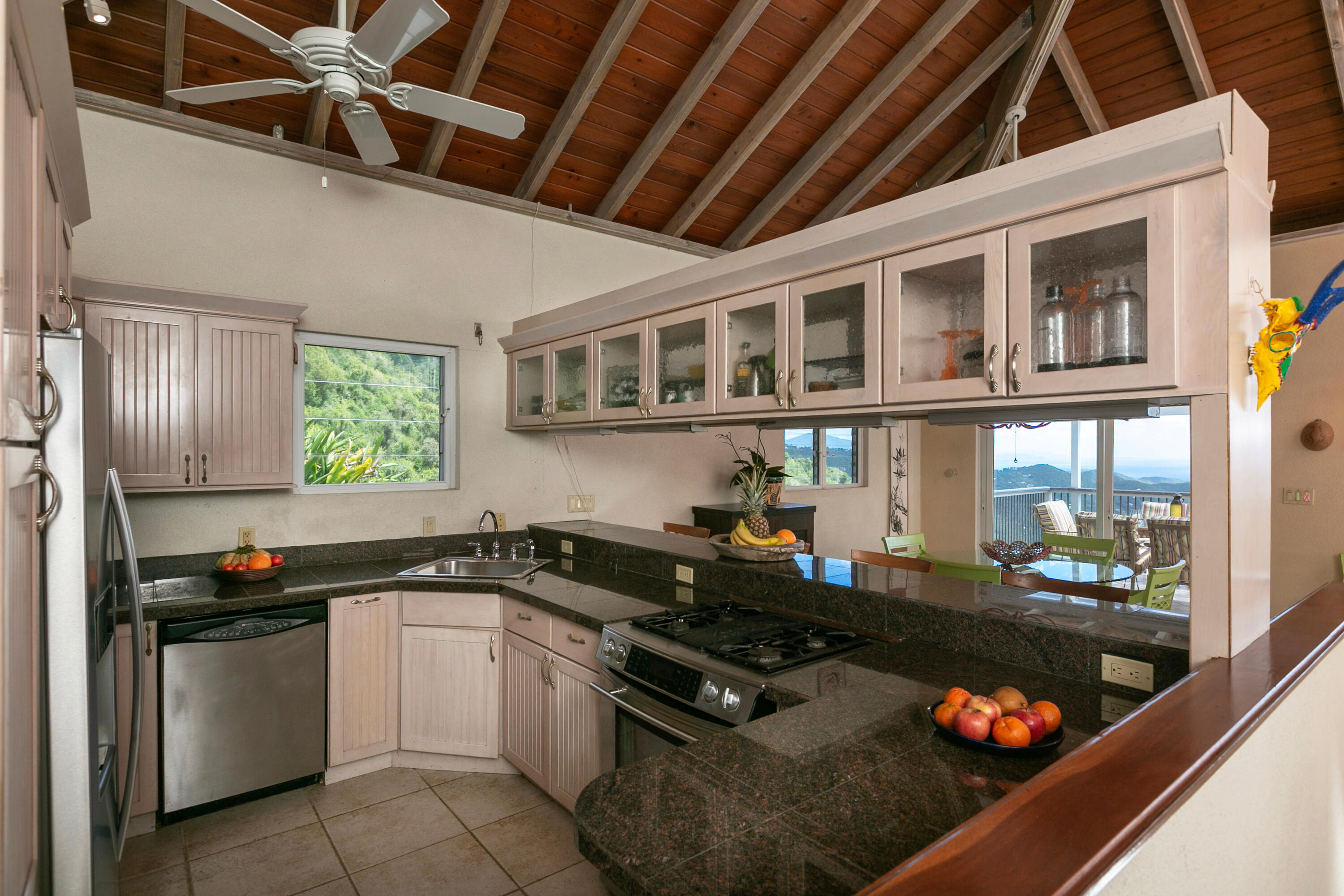 9-7A REM & Carolina, St John