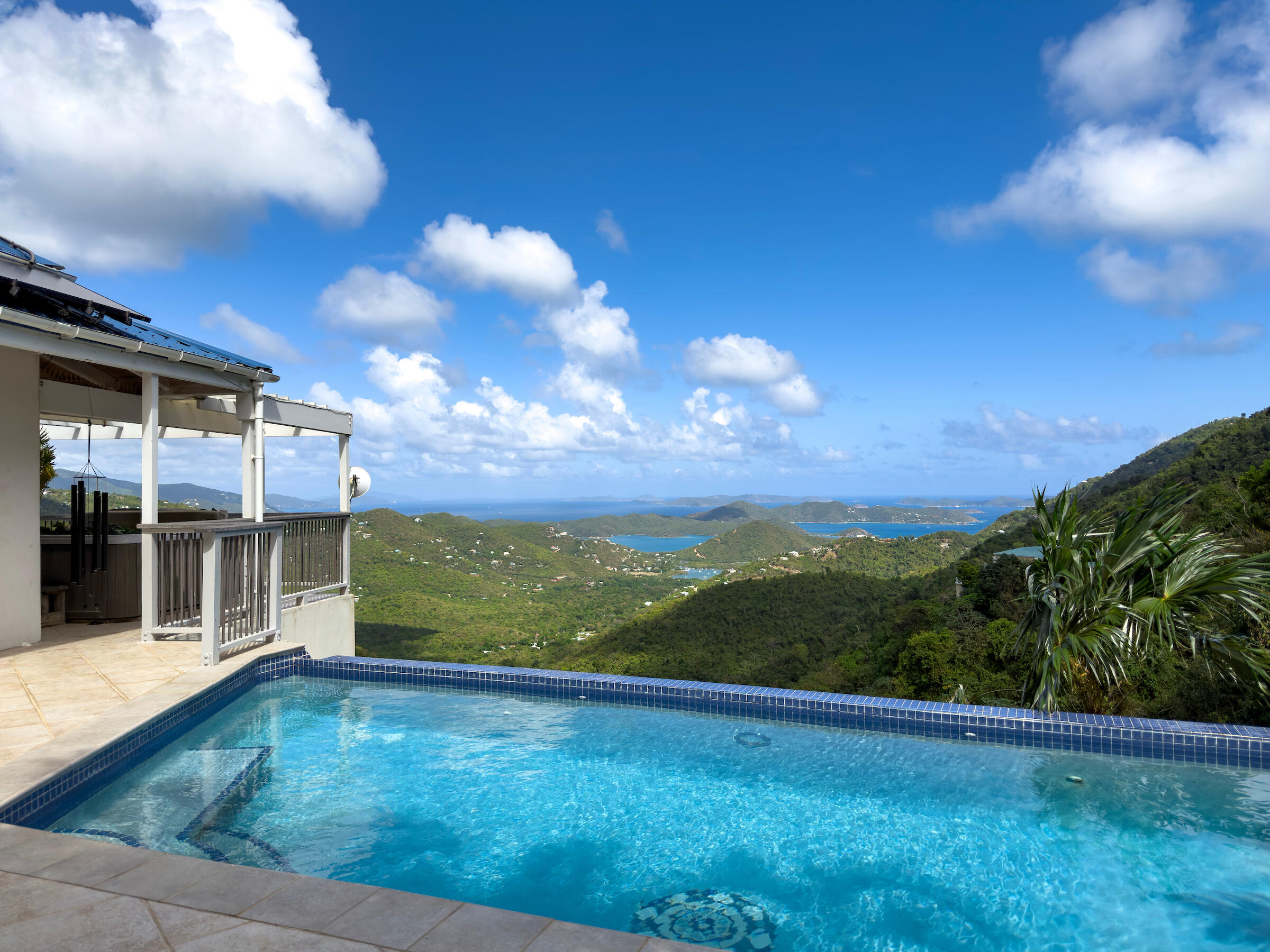 9-7A REM & Carolina, St John