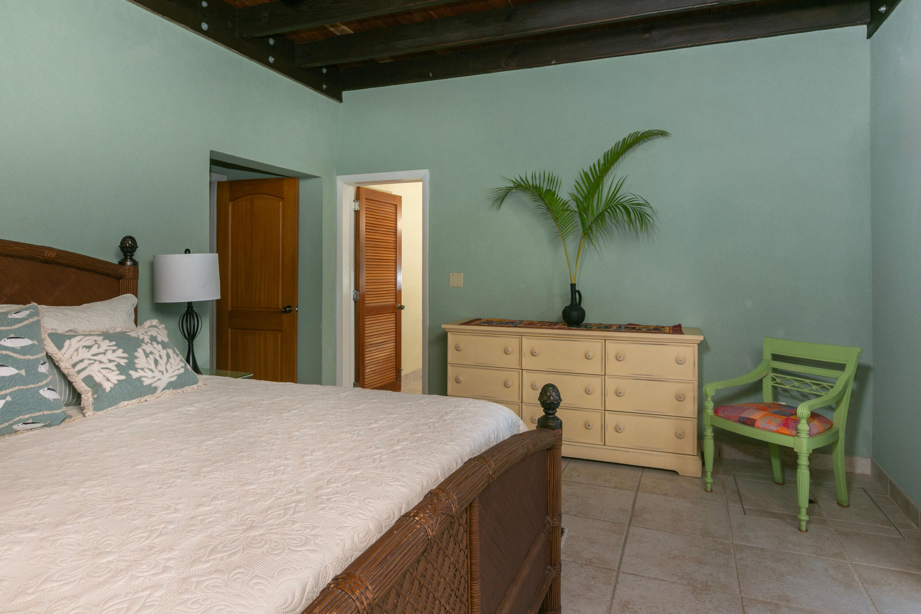 9-7A REM & Carolina, St John