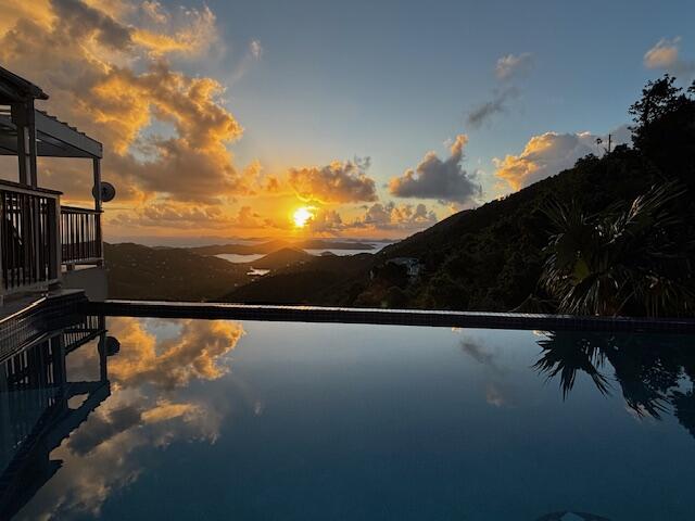 9-7A REM & Carolina, St John