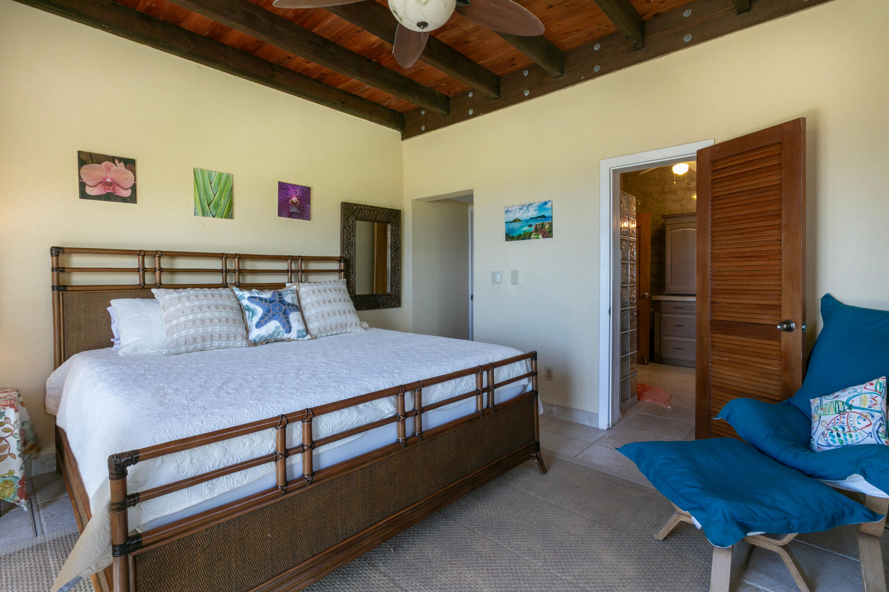 9-7A REM & Carolina, St John