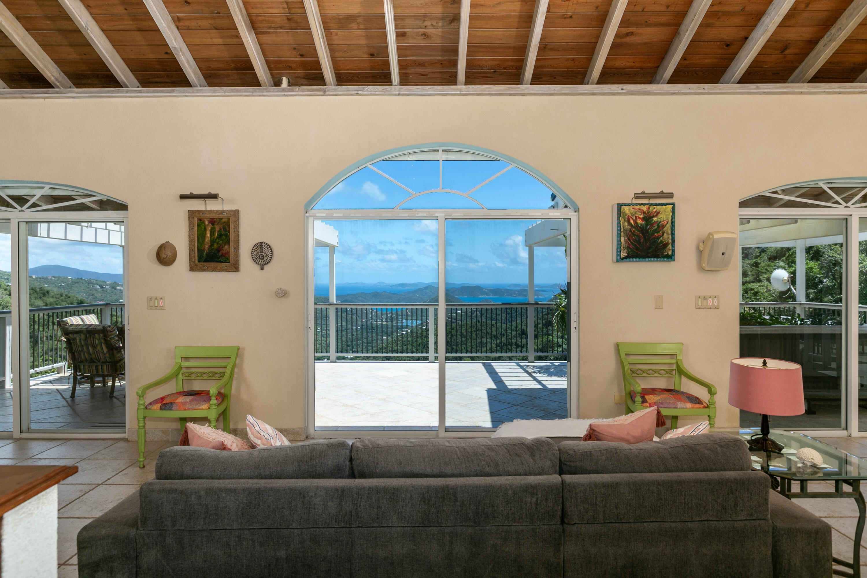 9-7A REM & Carolina, St John