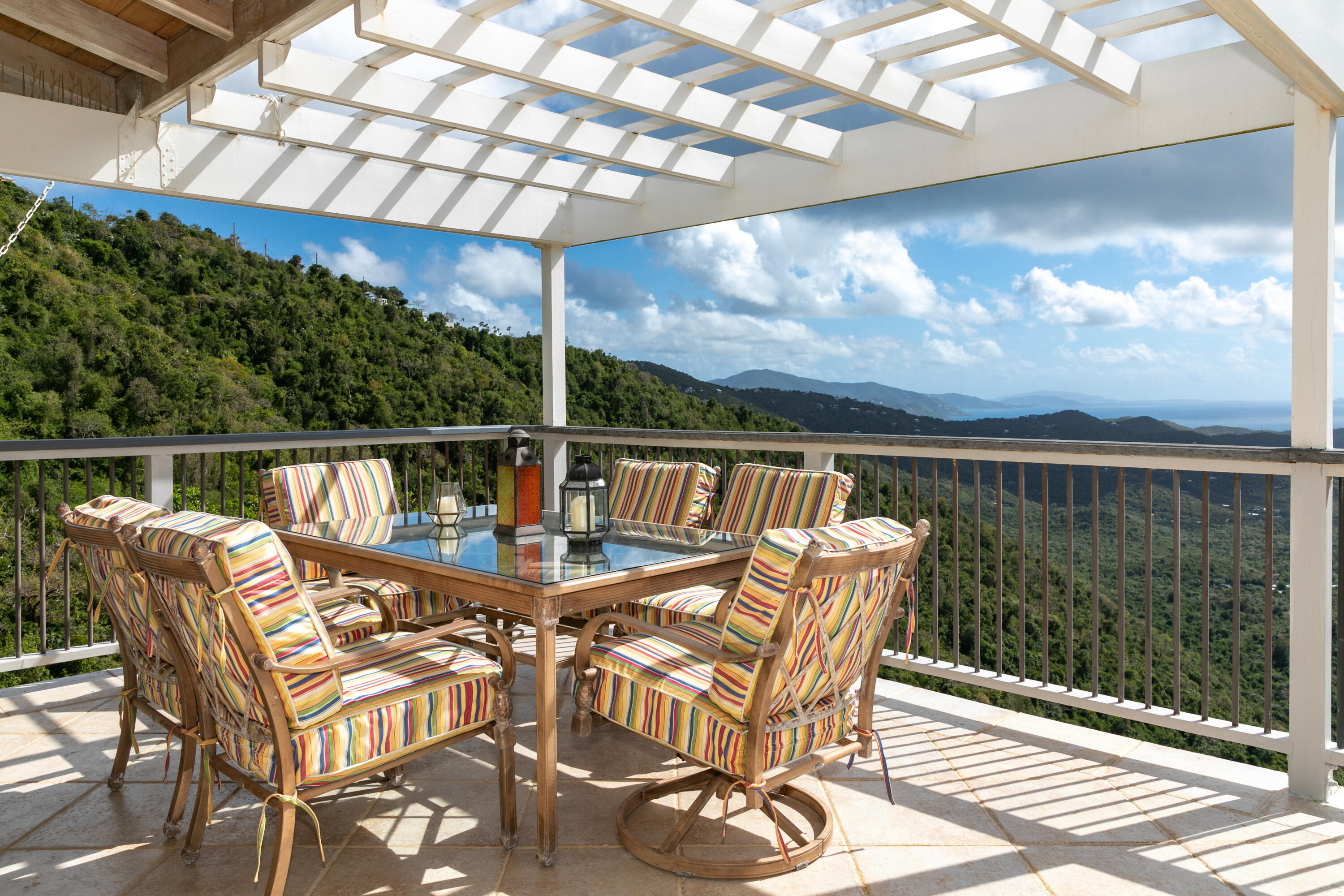 9-7A REM & Carolina, St John