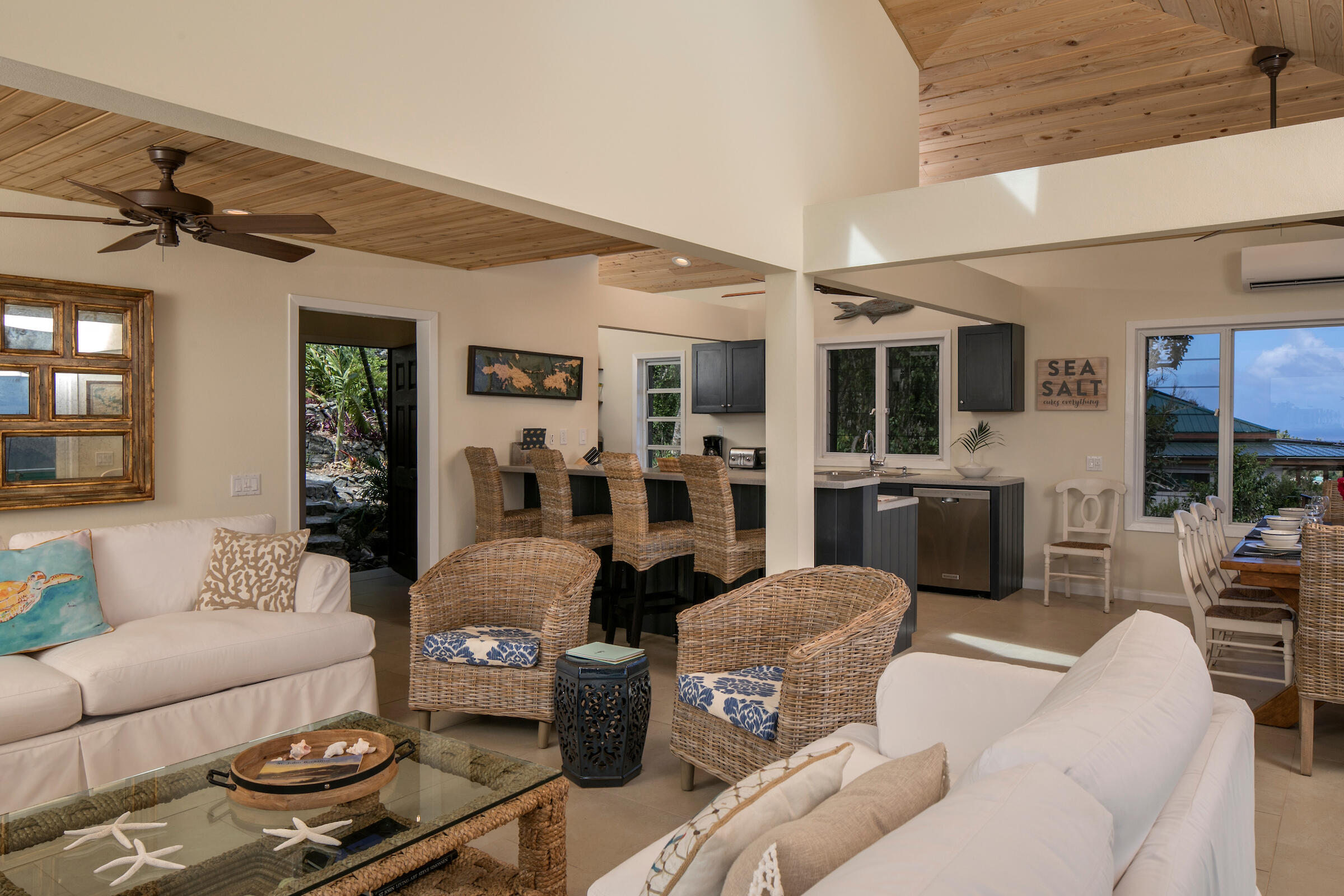 7CB Carolina, St John