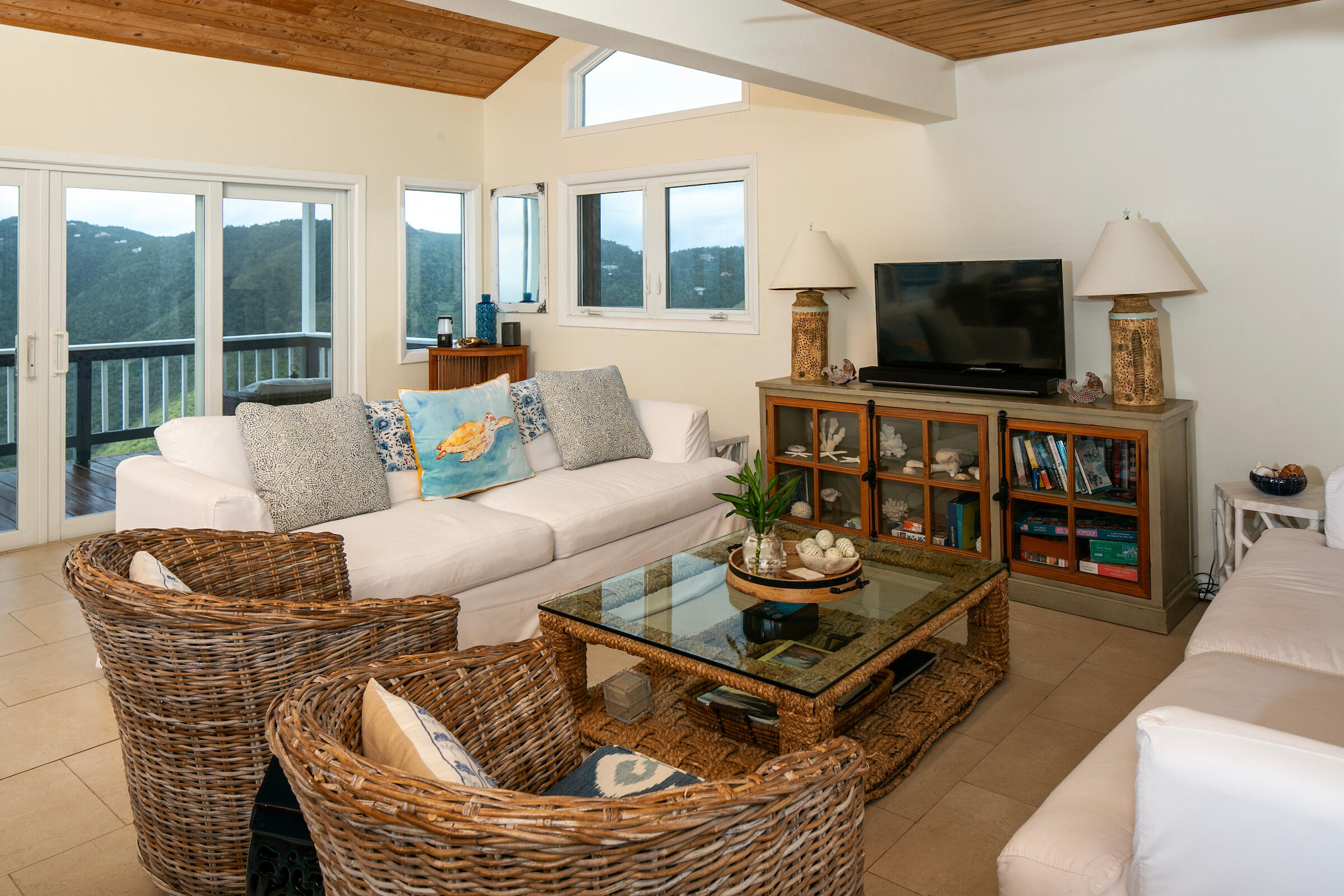 7CB Carolina, St John