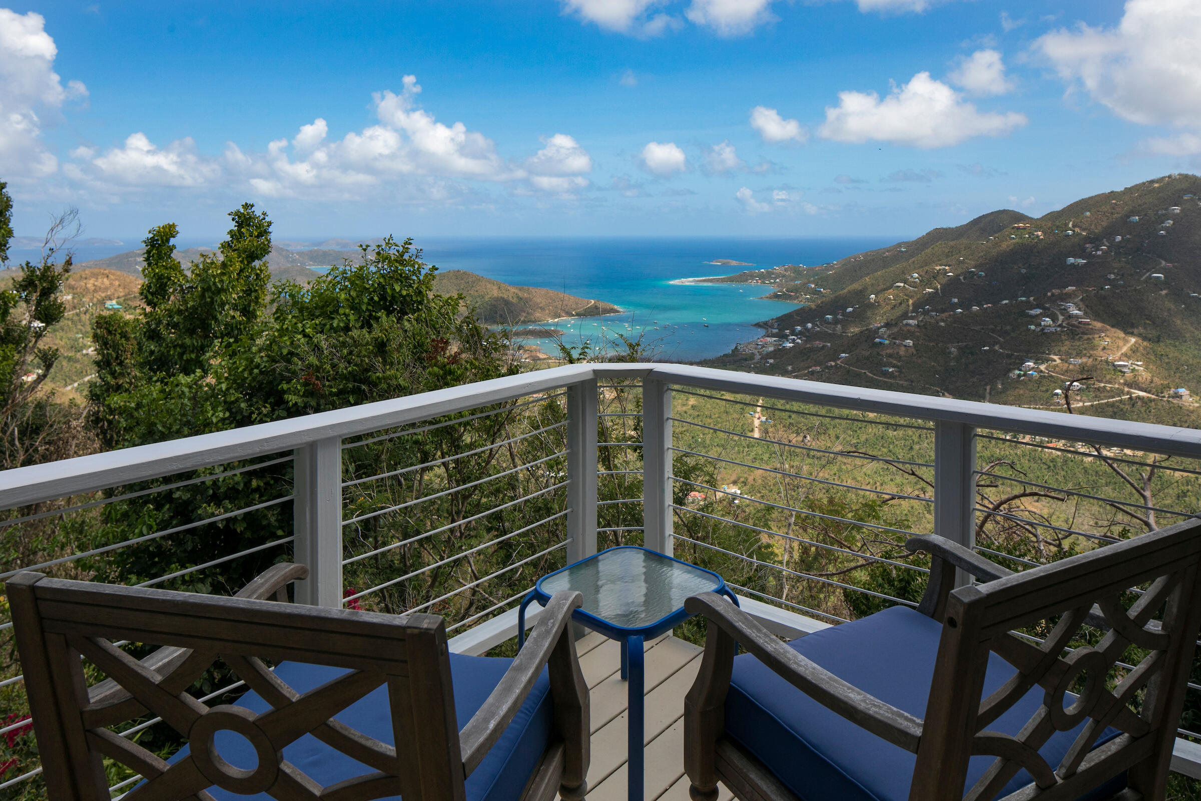 7CB Carolina, St John