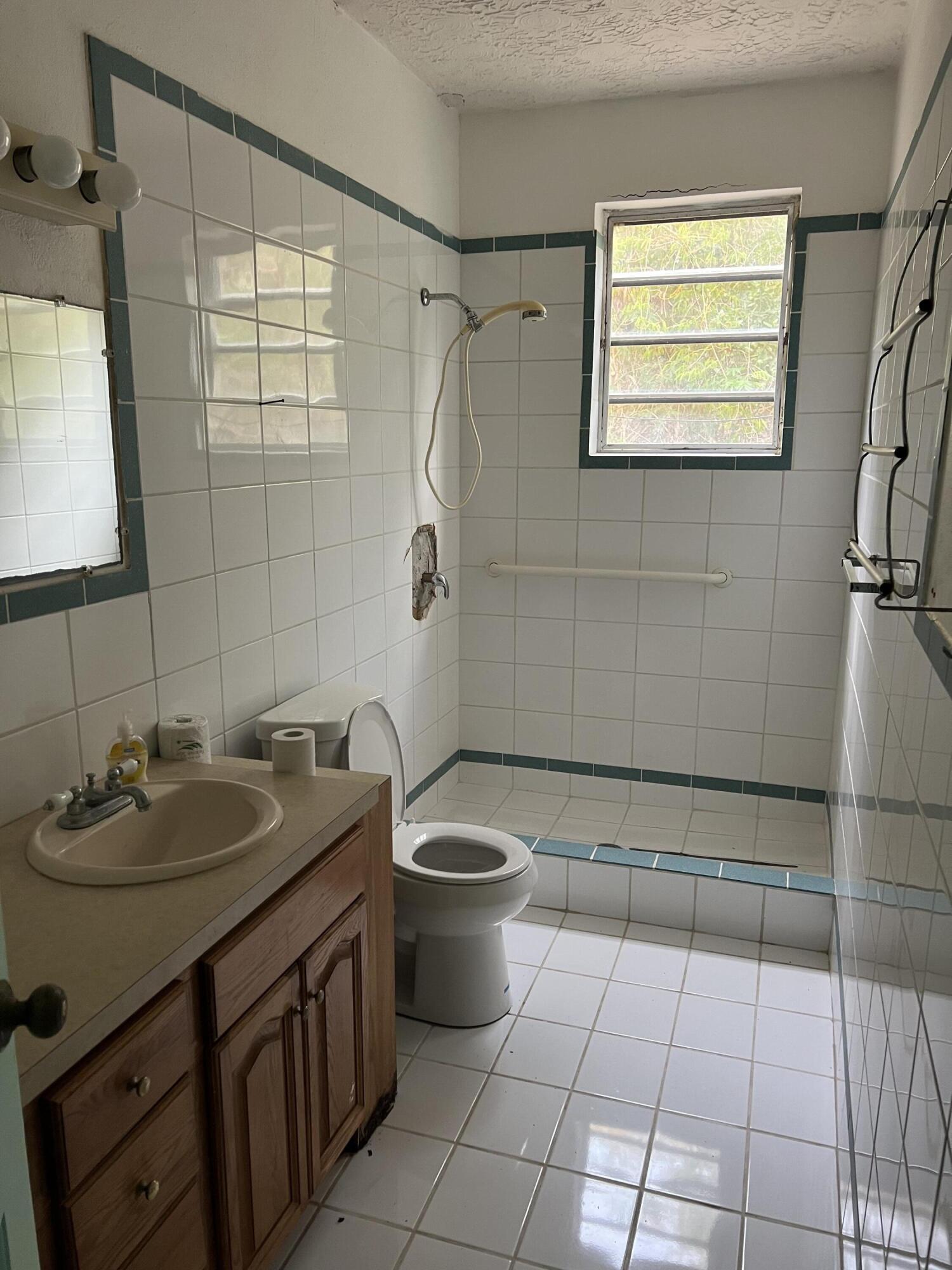 16B-1 Mandahl, St John