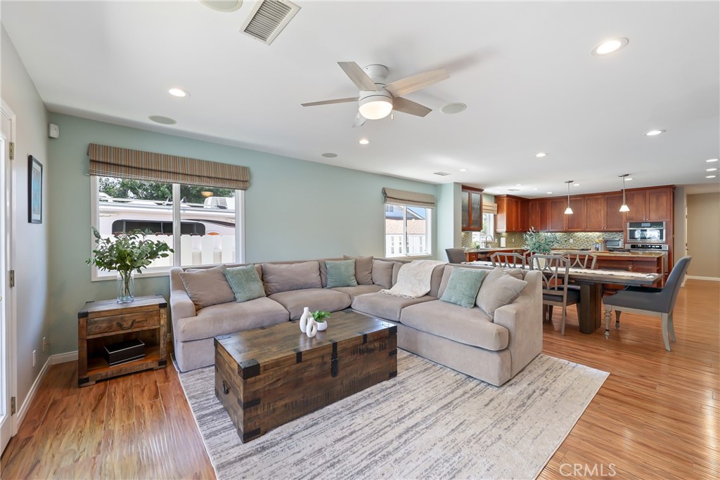 1118 N Cornell Avenue