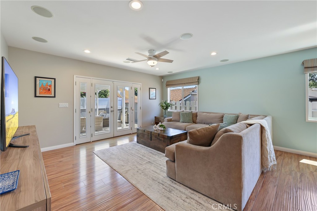 1118 N Cornell Avenue