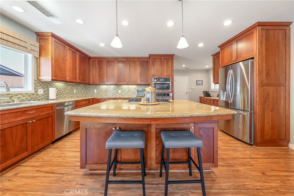 1118 N Cornell Avenue