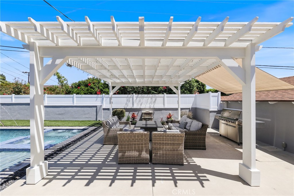 1118 N Cornell Avenue