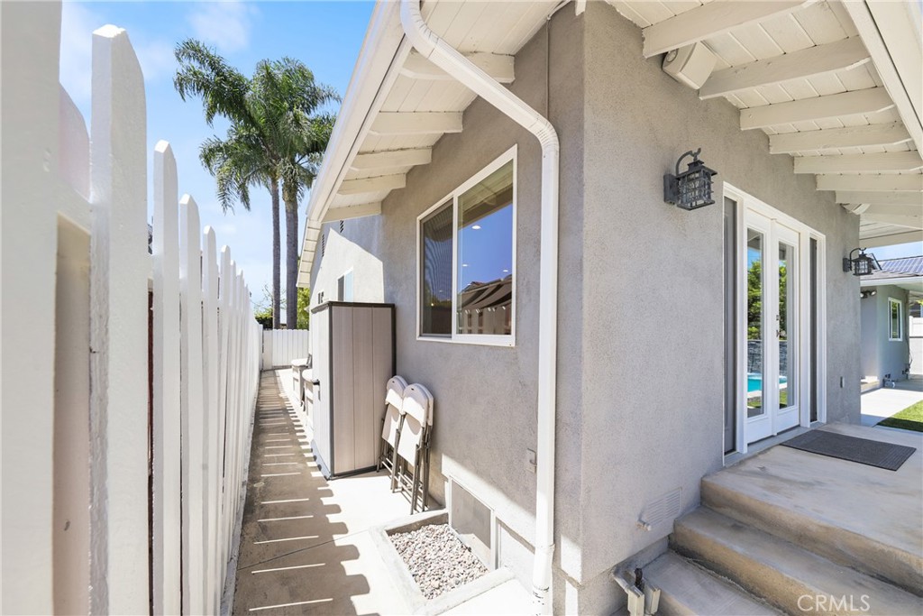 1118 N Cornell Avenue