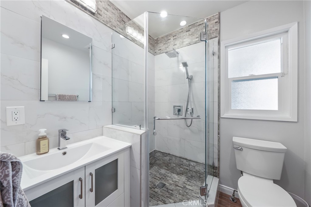 1118 N Cornell Avenue