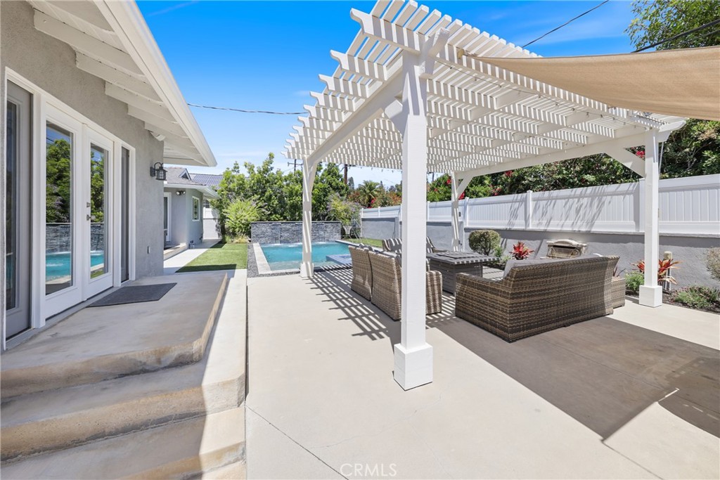 1118 N Cornell Avenue