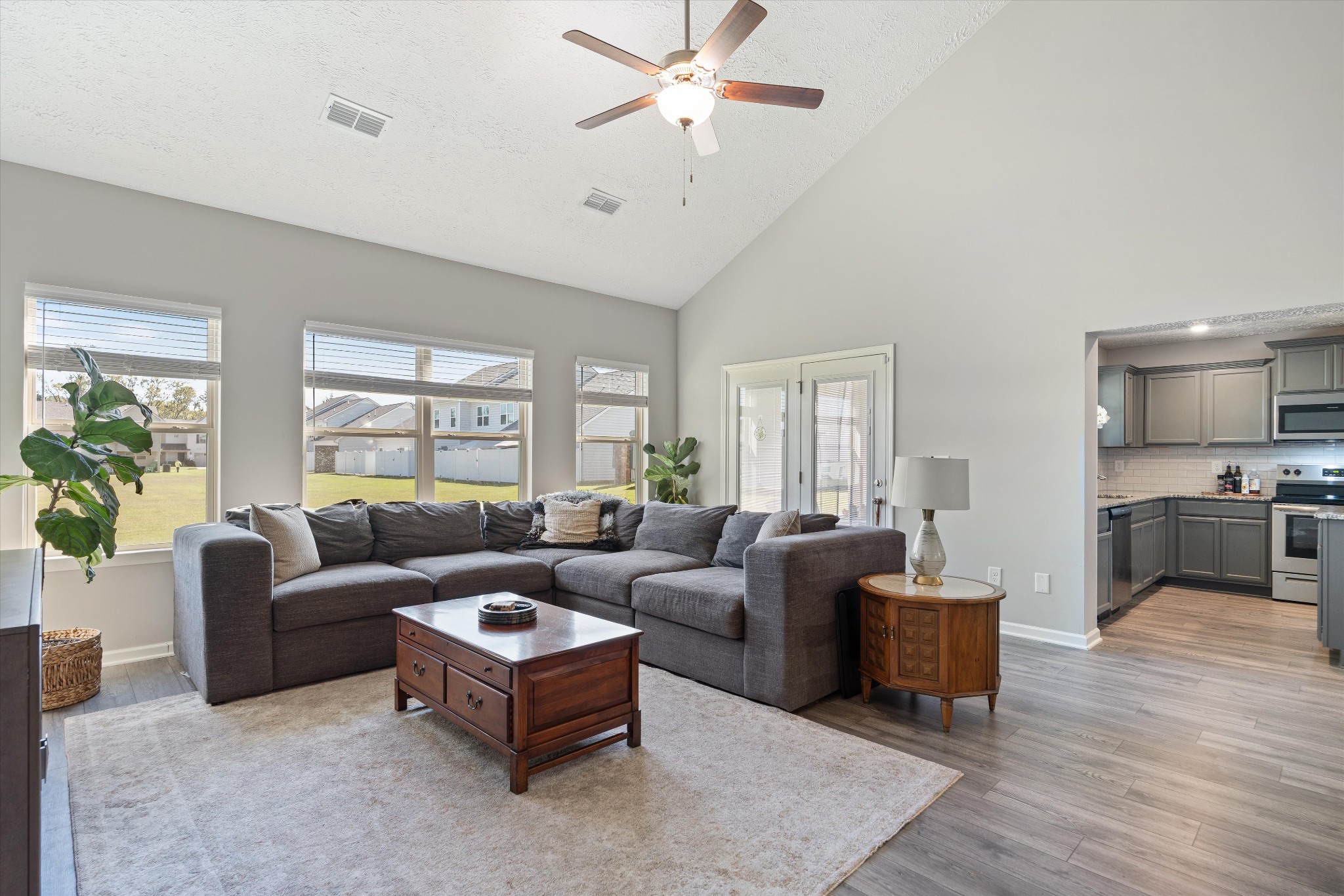 320 Longhorn Dr