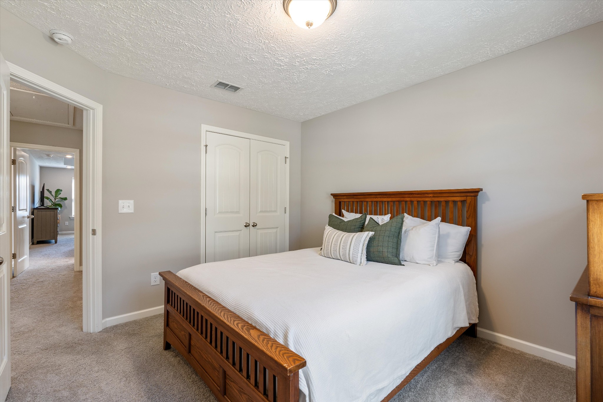 320 Longhorn Dr