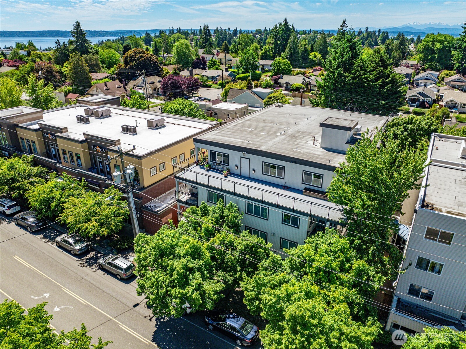 3717 California Avenue SW Unit: 304