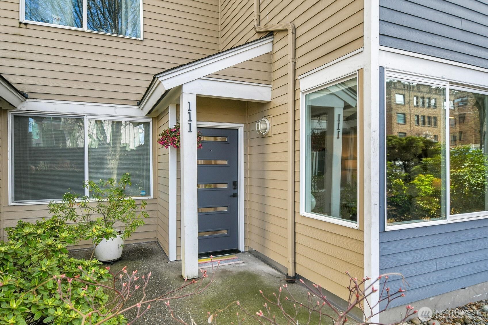 2350 10th Avenue E Unit: 111