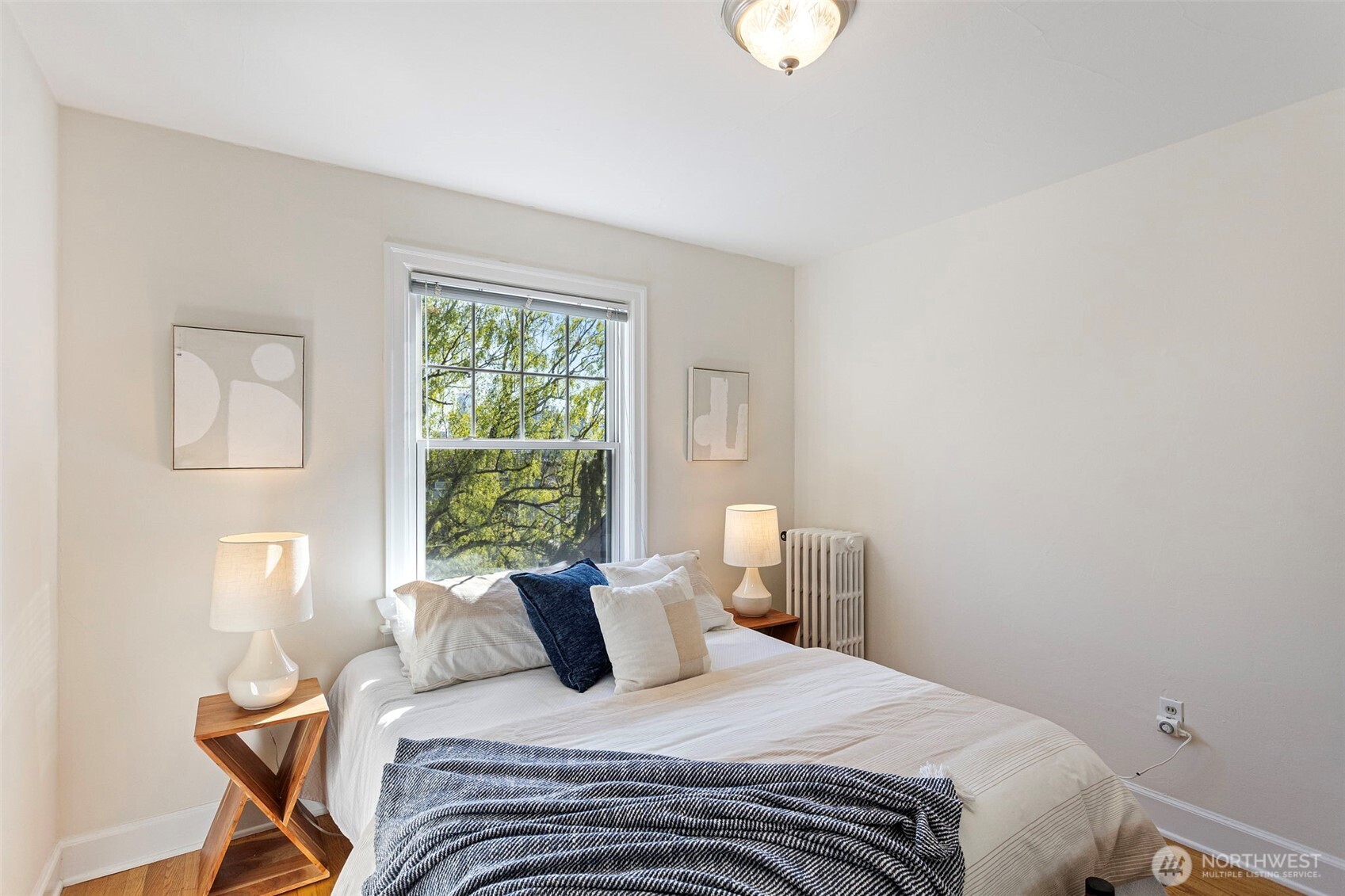 711 Belmont Place E Unit: 304