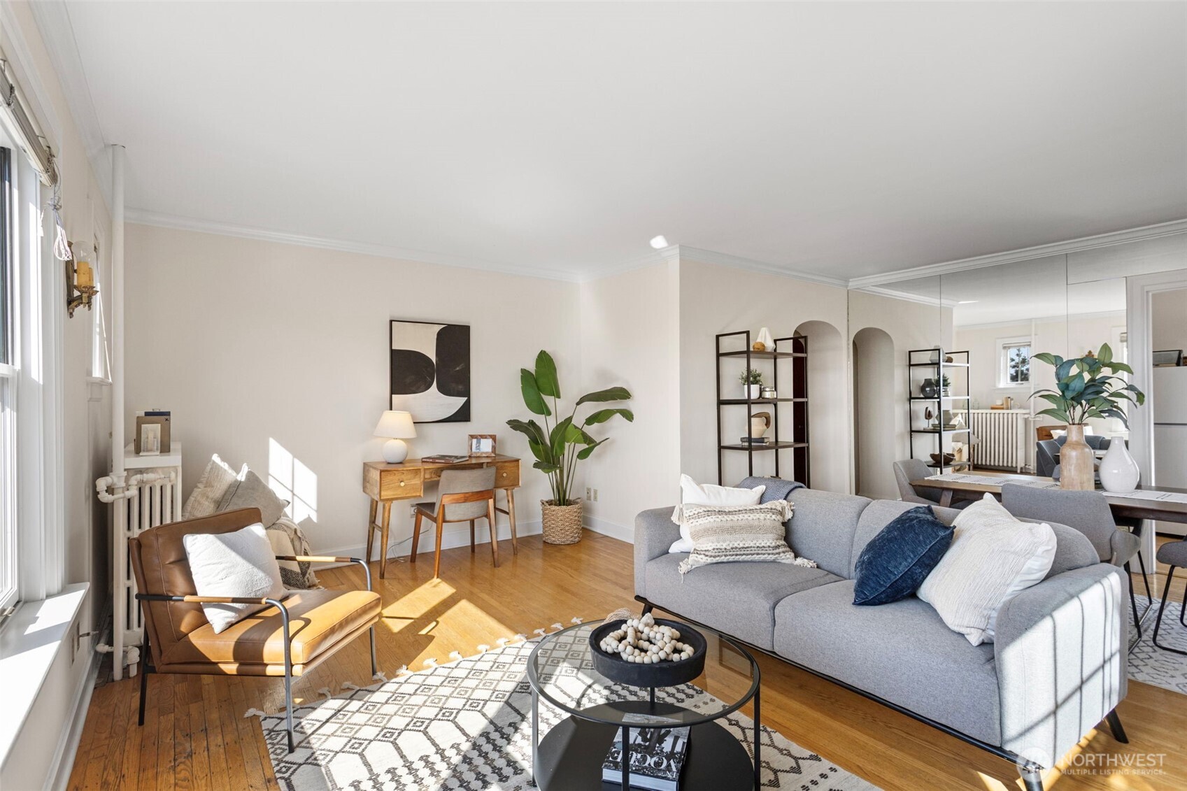 711 Belmont Place E Unit: 304