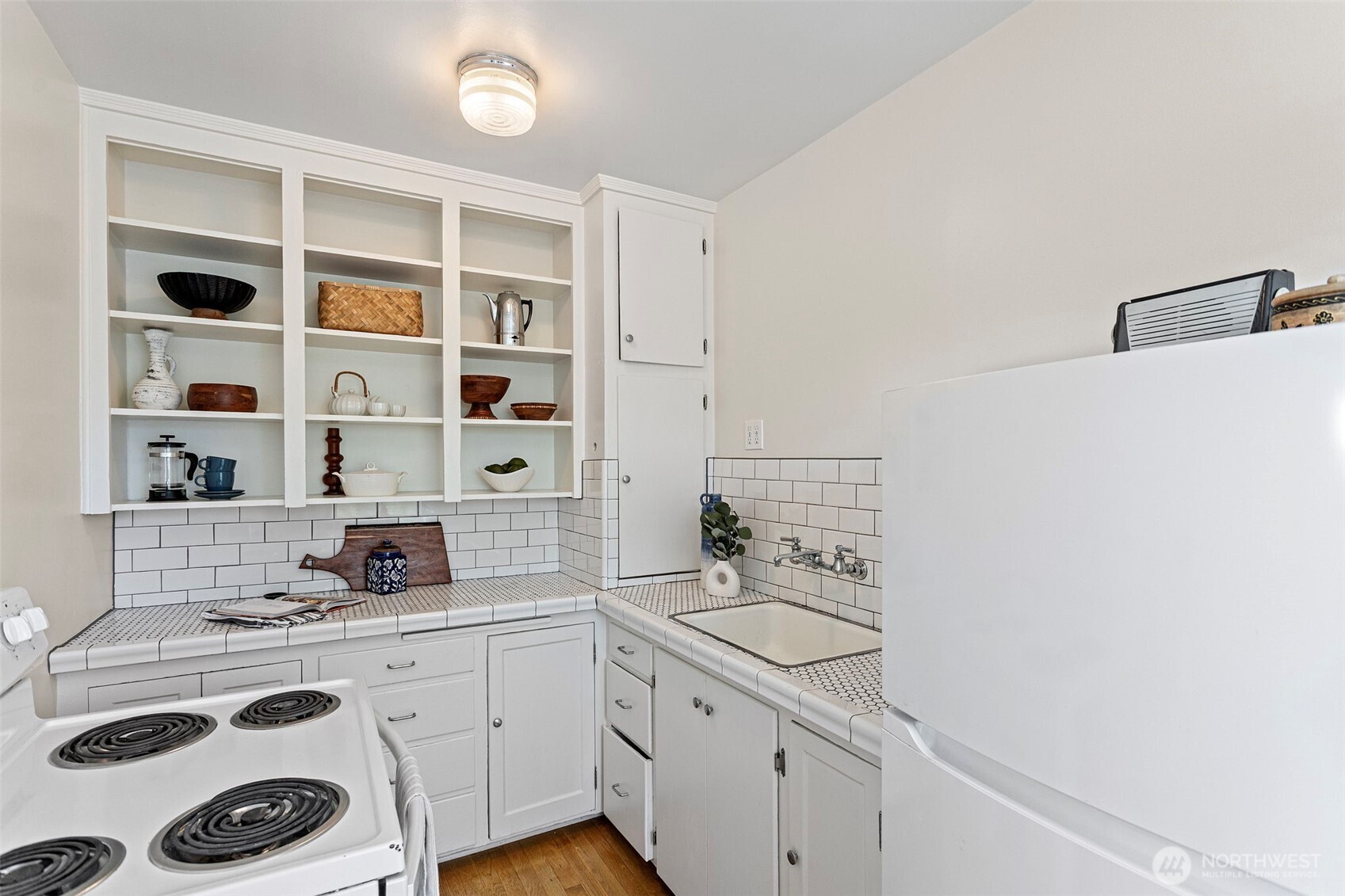 711 Belmont Place E Unit: 304