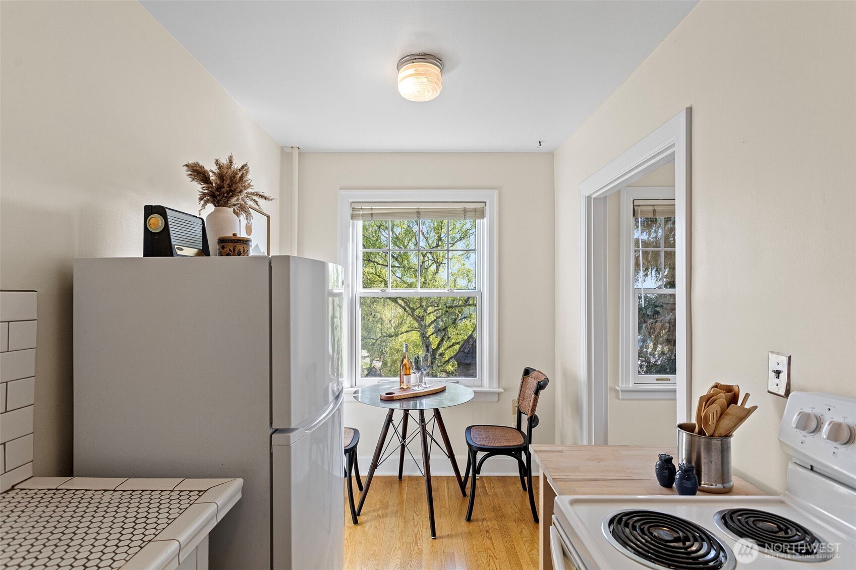 711 Belmont Place E Unit: 304