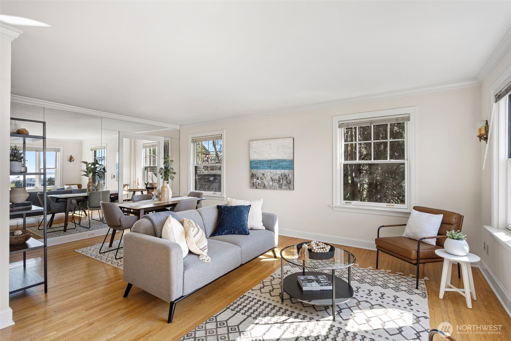 711 Belmont Place E Unit: 304