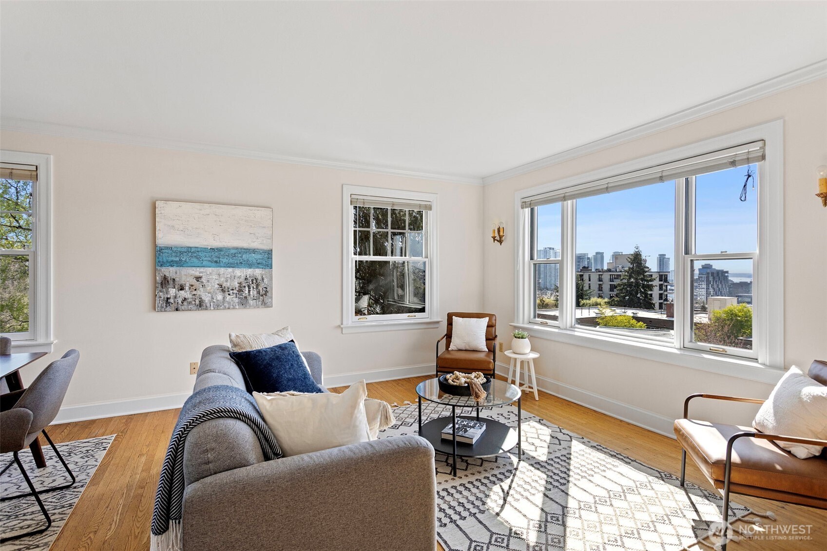 711 Belmont Place E Unit: 304