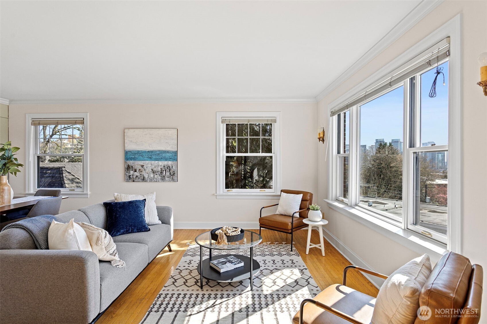 711 Belmont Place E Unit: 304